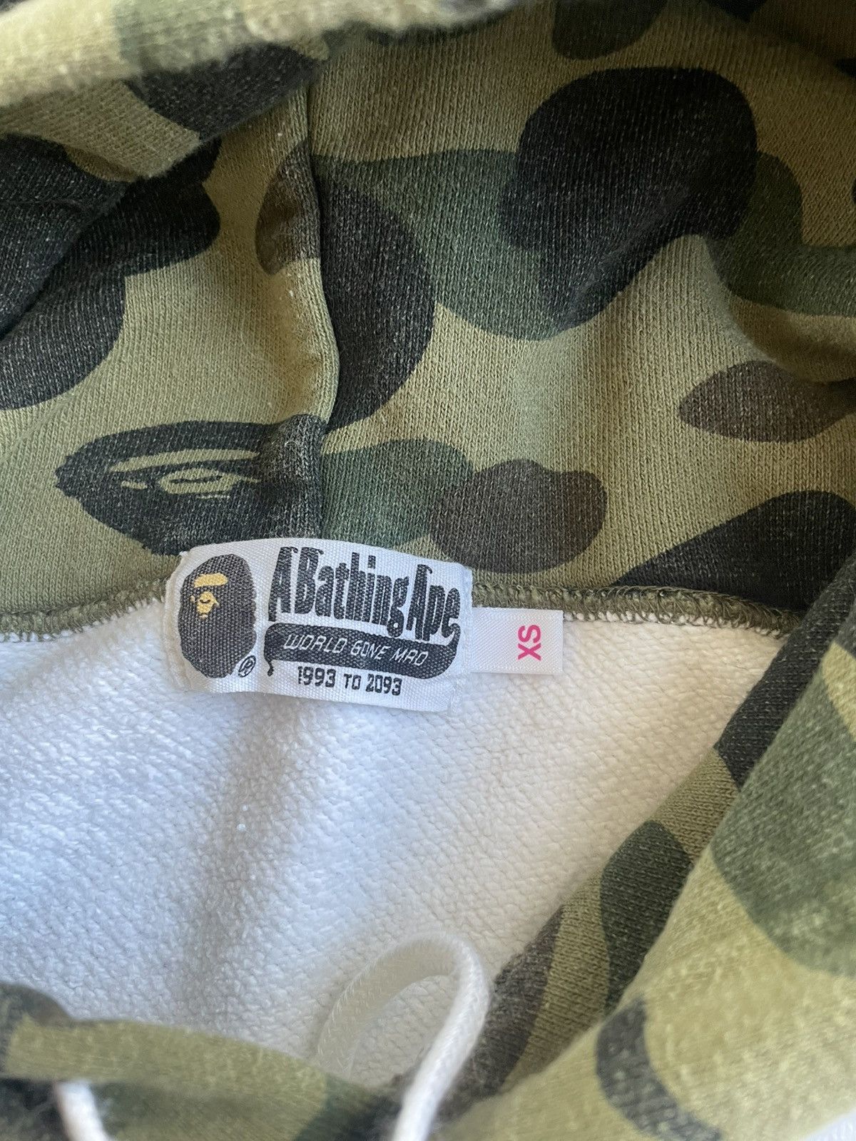 Bape White Bape hoodie with camo hood xs Size XS / US 0-2 / IT 36-38 - 3 Thumbnail