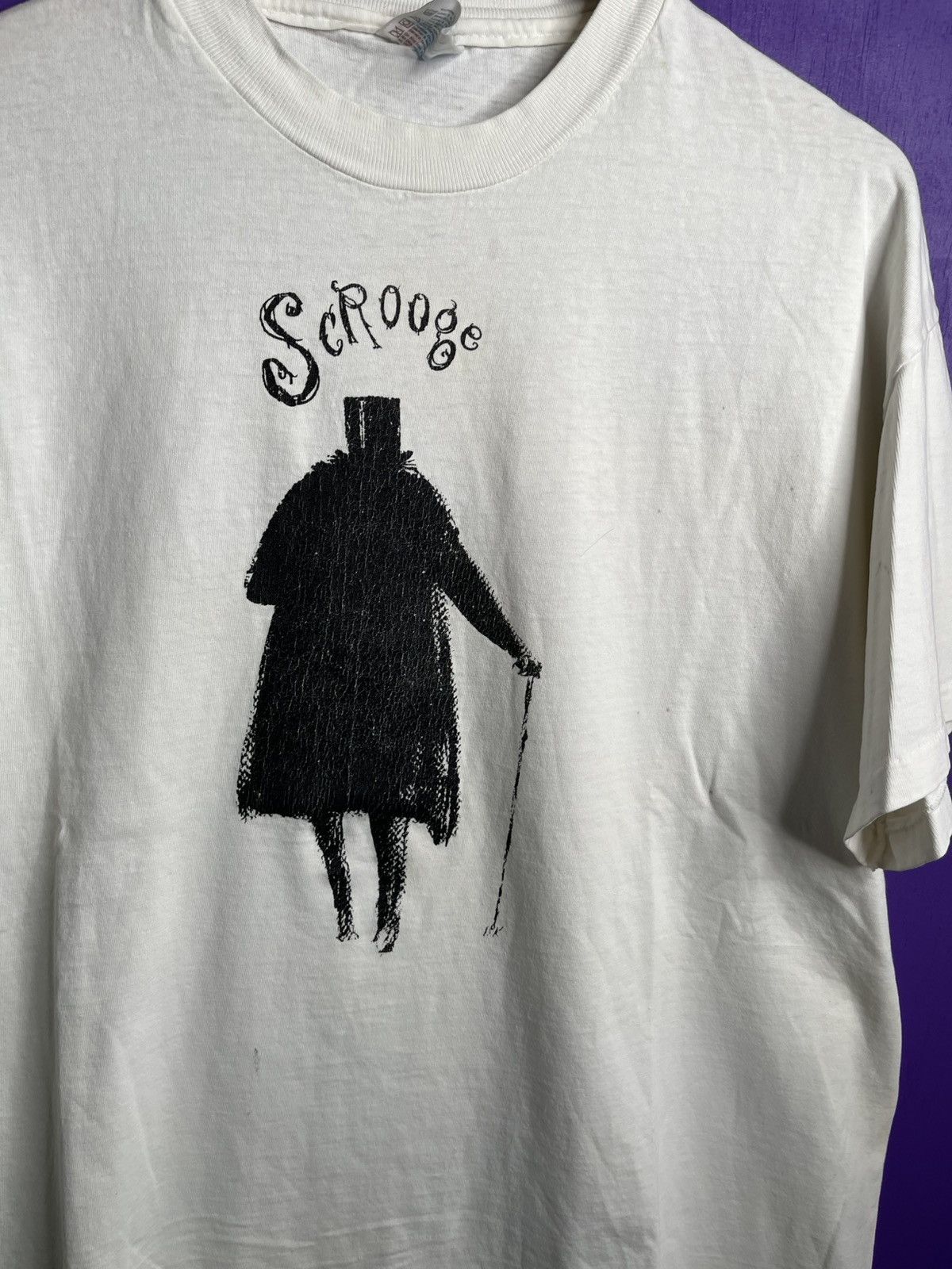 Vintage Vintage 90s Ebenezer Scrooge movie t-shirt Size US XL / EU 56 / 4 - 3 Thumbnail