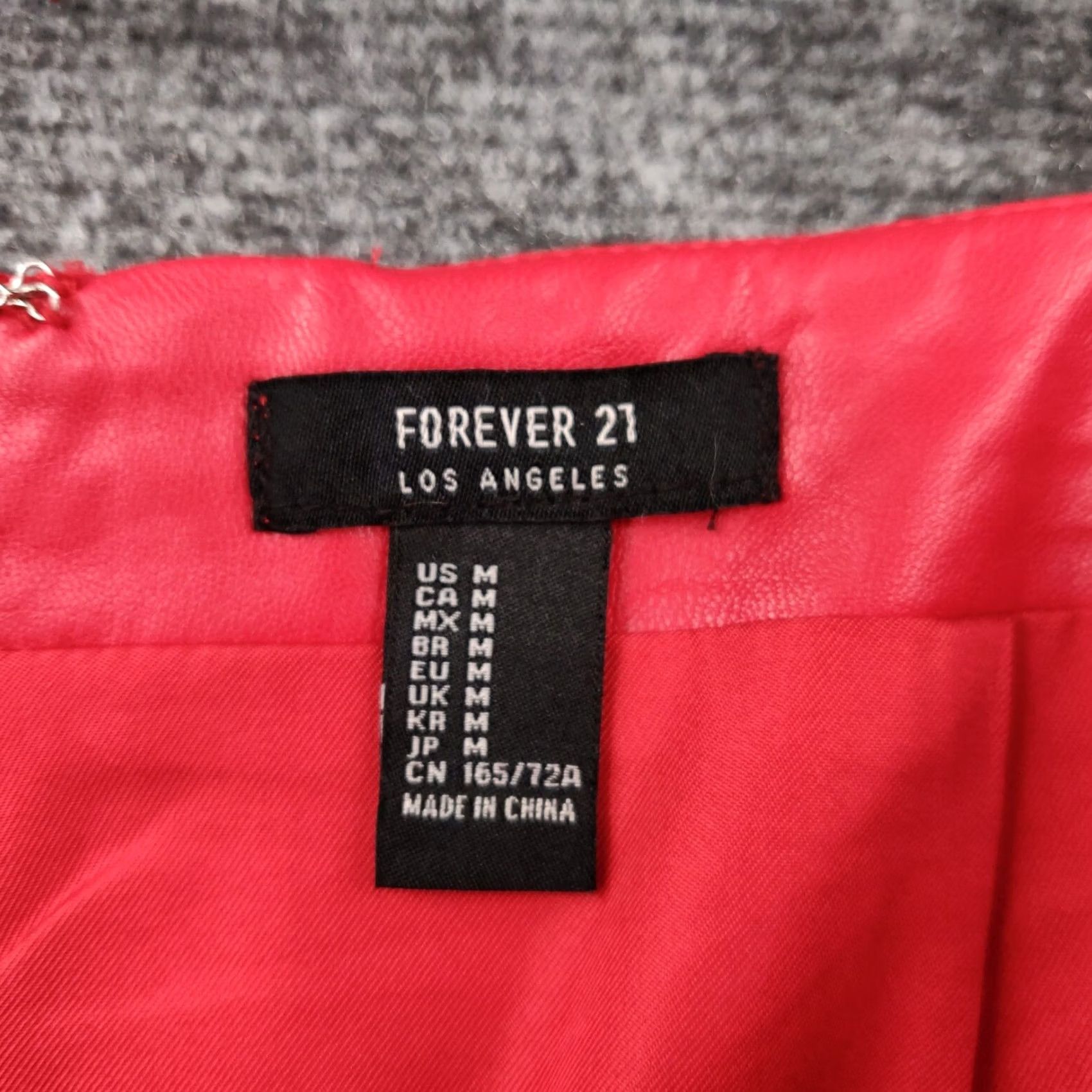 Forever 21 Forever 21 Skirt Womens Medium Red Mini Short Ruffled Zip Front Lightweight Size 32" / US 10 / IT 46 - 3 Thumbnail