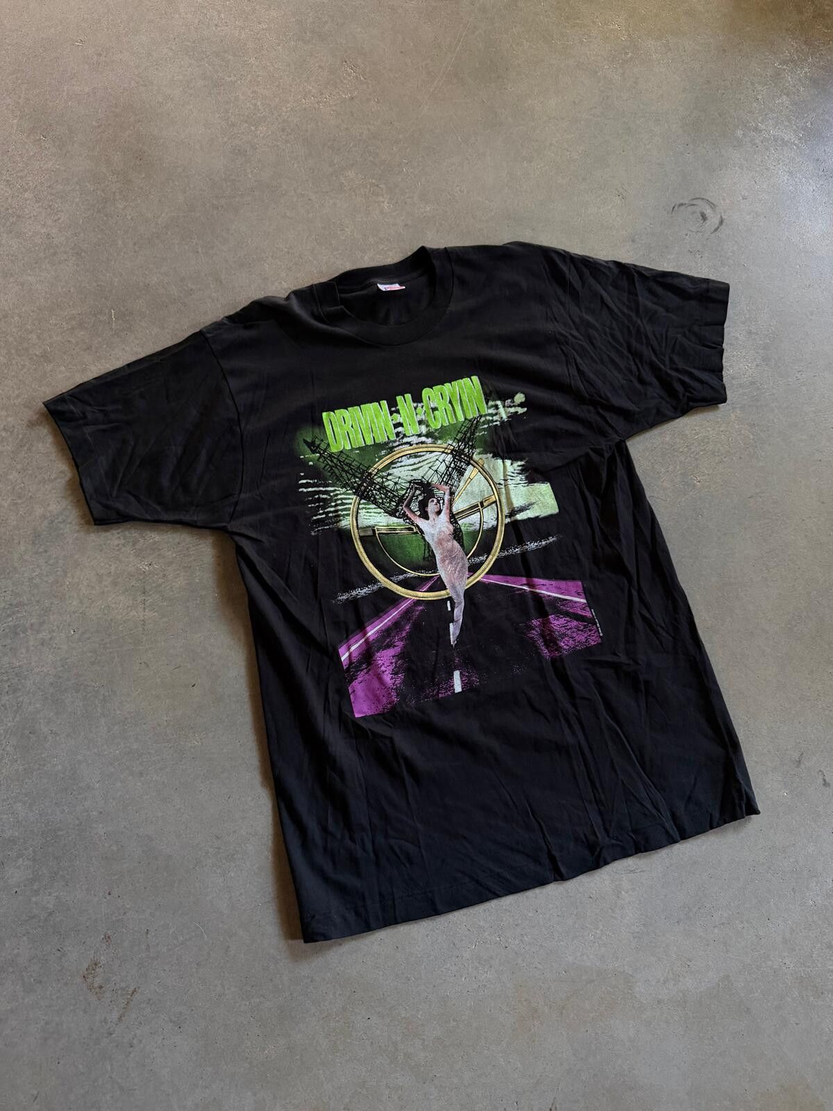 Fruit Of The Loom VTG Drive N Cryin Fly Me Courageous 1991 Tour Tee Sz XL Size US XL / EU 56 / 4 - 2 Thumbnail