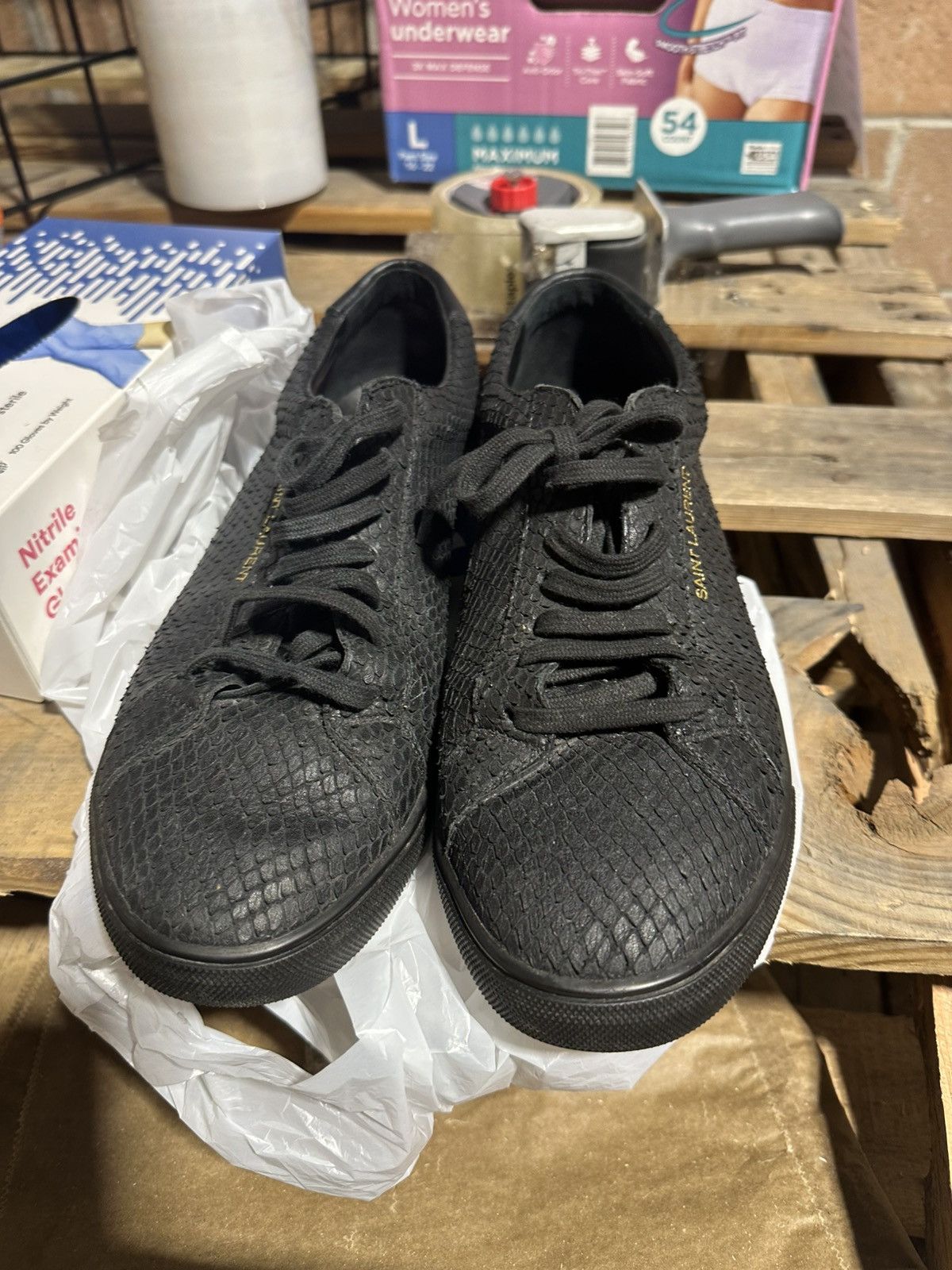 Saint Laurent Paris Saint Laurent SL/06 Court Classic - Black Python Leather Size US 10 / EU 43 - 1 Thumbnail