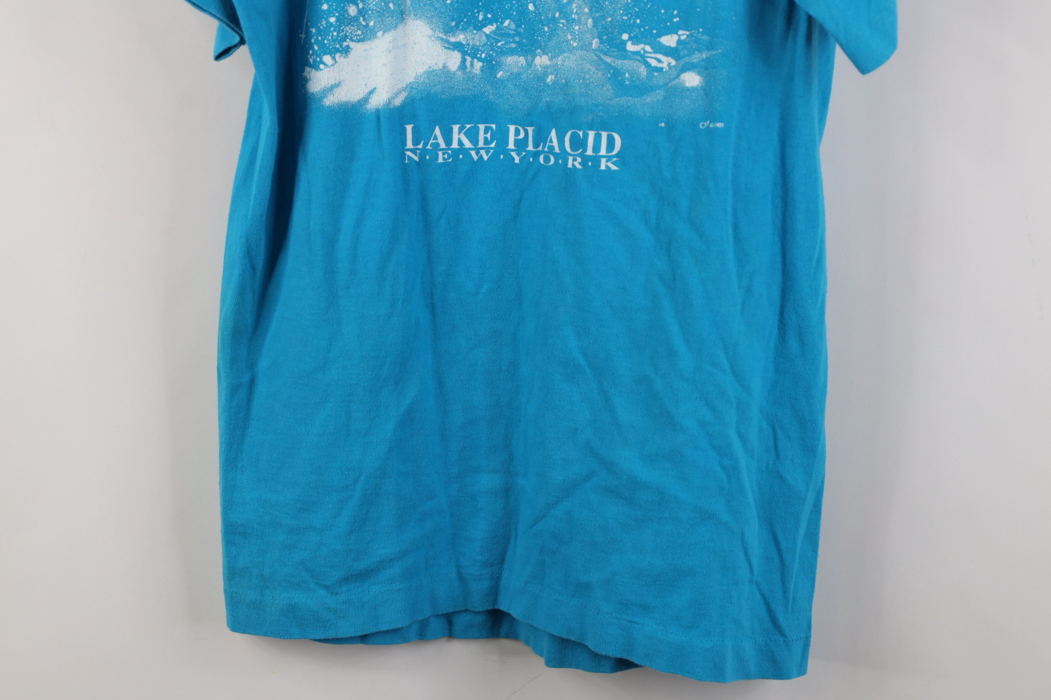 Vintage Vintage 80s New York Skiing All Over Print T-Shirt USA Size M / US 6-8 / IT 42-44 - 3 Thumbnail