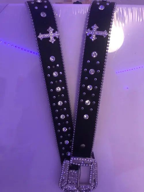 VIBE Black Cross Rivet Belt Engraved Buckle Rhinestone PU Belt Size ONE SIZE - 6 Thumbnail