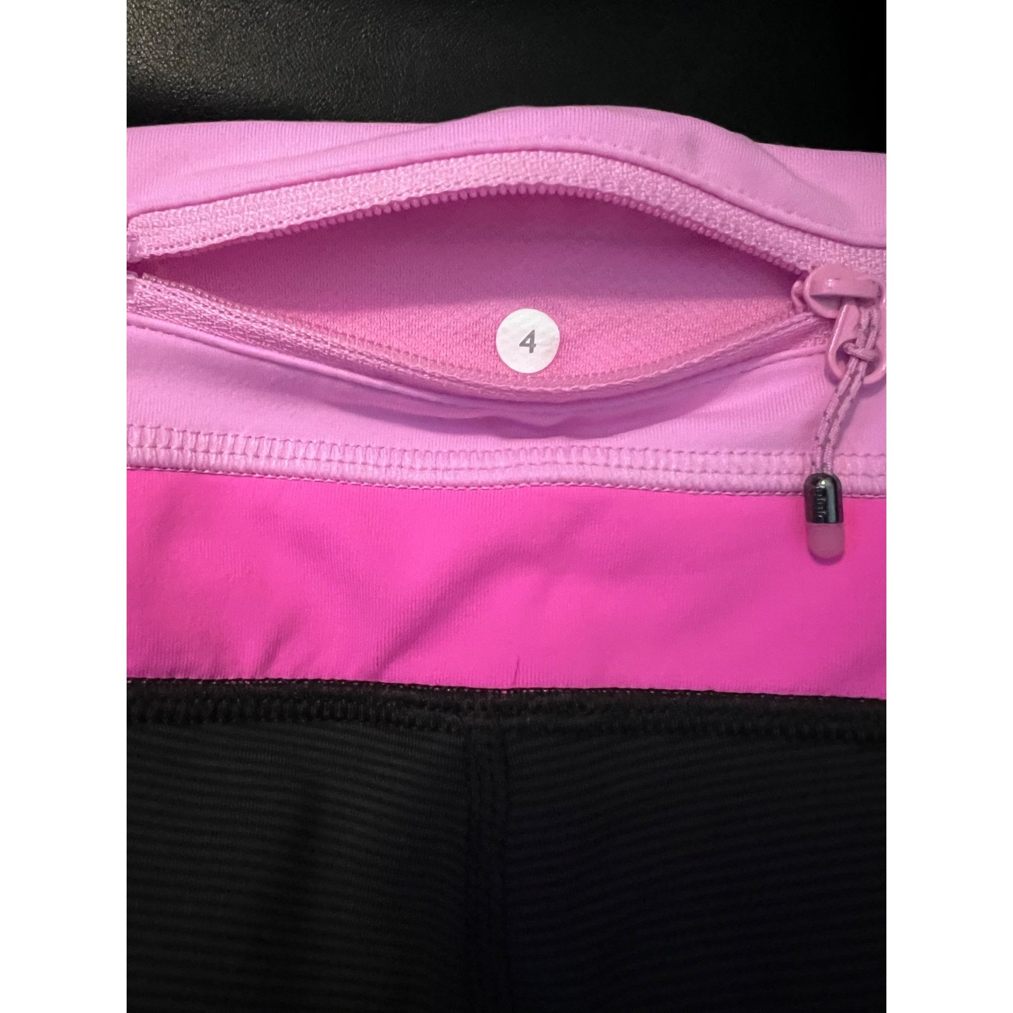 Lululemon Lululemon Run Inspire Crop II Leggings Wee Stripe Black Pink Size 25" / US 0 / IT 36 - 8 Thumbnail