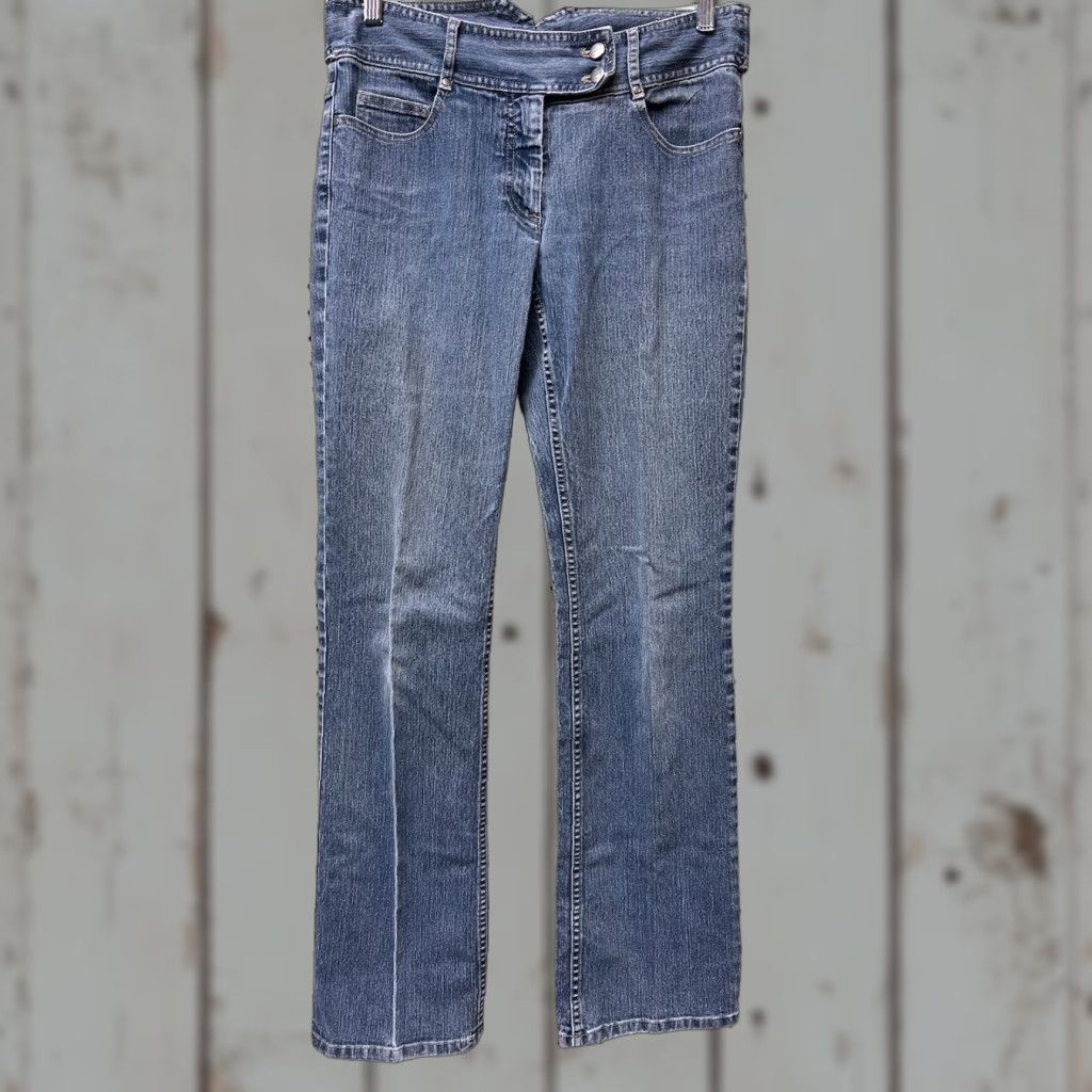 Elie Tahari Elie Tahari Boot Cut Jeans Women’s 30x31 Denim Distressed Regular Size 30 Inseam 31 Blue Cotton Blend Stretch Vintage No Mens Womens Girls Size 30" / US 8 / IT 44 - 1 Thumbnail