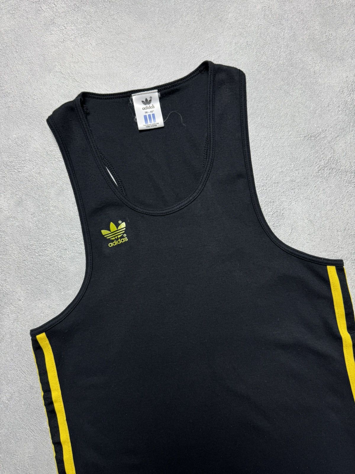 Adidas 1990s Adidas Vintage Football Soccer Running Vest Jersey Size US S / EU 44-46 / 1 - 3 Thumbnail