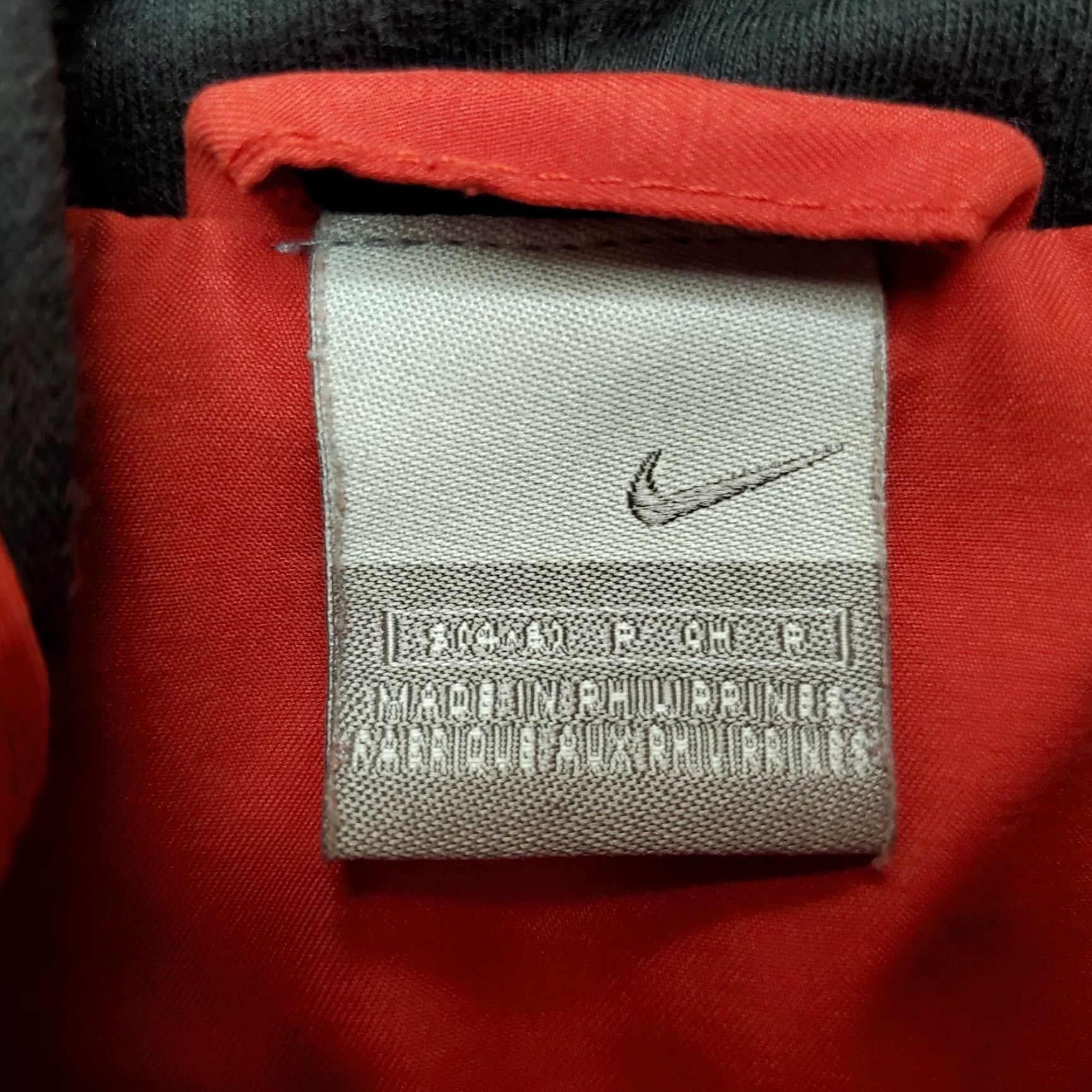 Nike VINTAGE Nike Hoodie Womens S Red Hooded Jacket Swoosh Logo Casual Outdoors Jacket Size S / US 4 / IT 40 - 5 Thumbnail