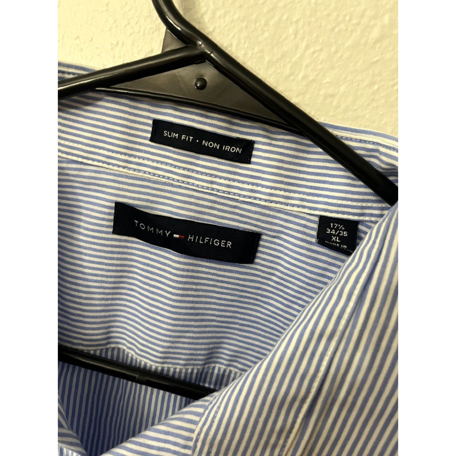 Tommy Hilfiger Tommy Hilfiger Slim Fit Blue Striped Long Sleeve Button-Down Shirt 17.5 Men's Size US XL / EU 56 / 4 - 2 Thumbnail