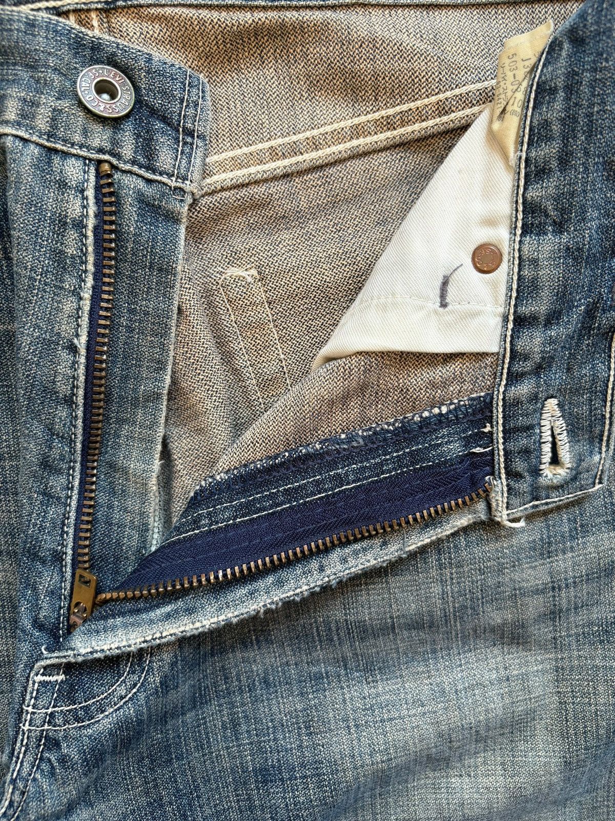 Levi's Vintage 90s Levis 503 Rusty Mud Wash Rip Loose Baggy Jeans Size US 29 - 9 Thumbnail