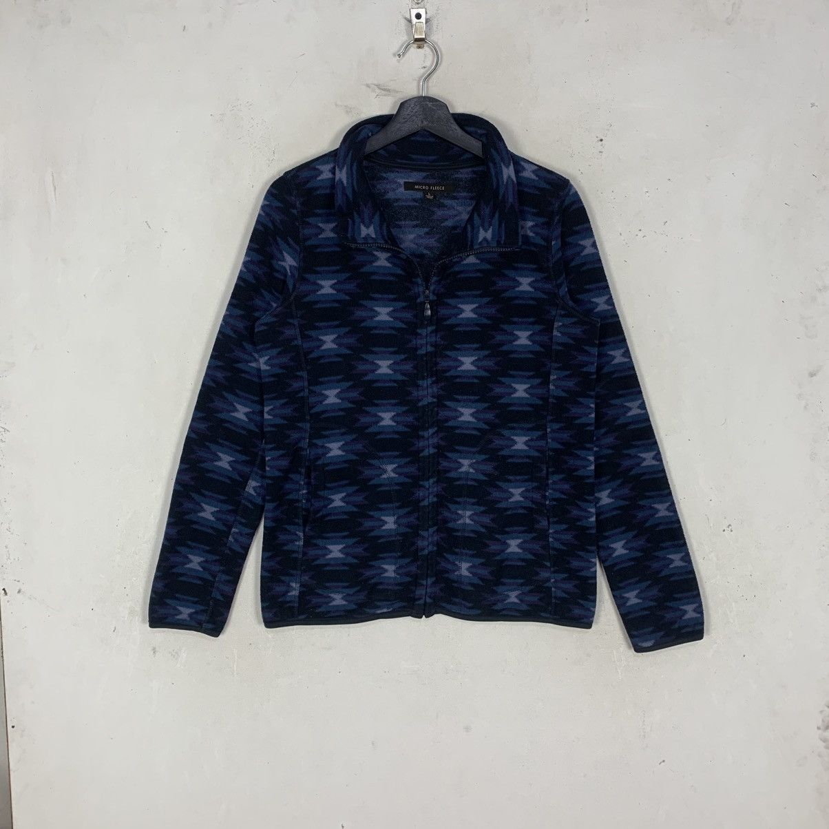 Uniqlo Uniqlo JapaneseBrand Outdoor Streetwear Micro Fleece Jacket Size S / US 4 / IT 40 - 1 Thumbnail
