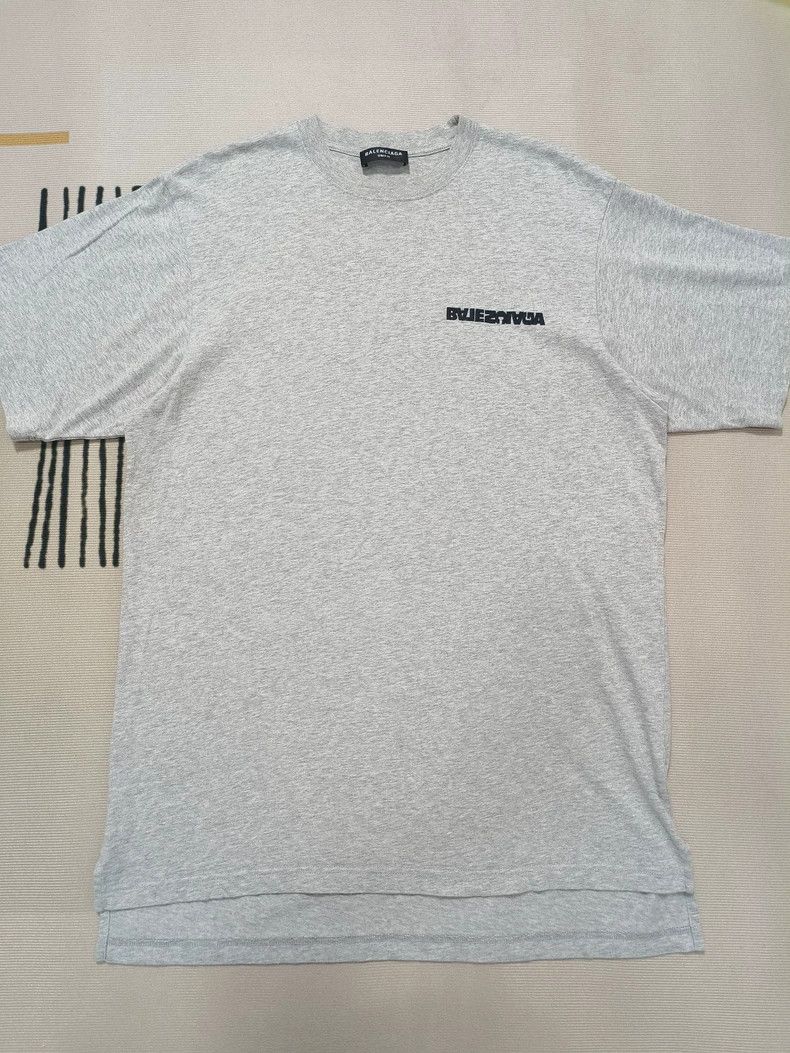 Balenciaga Balenciaga Inverted monogram embroidered logo grey short sl Size US L / EU 52-54 / 3 - 1 Thumbnail