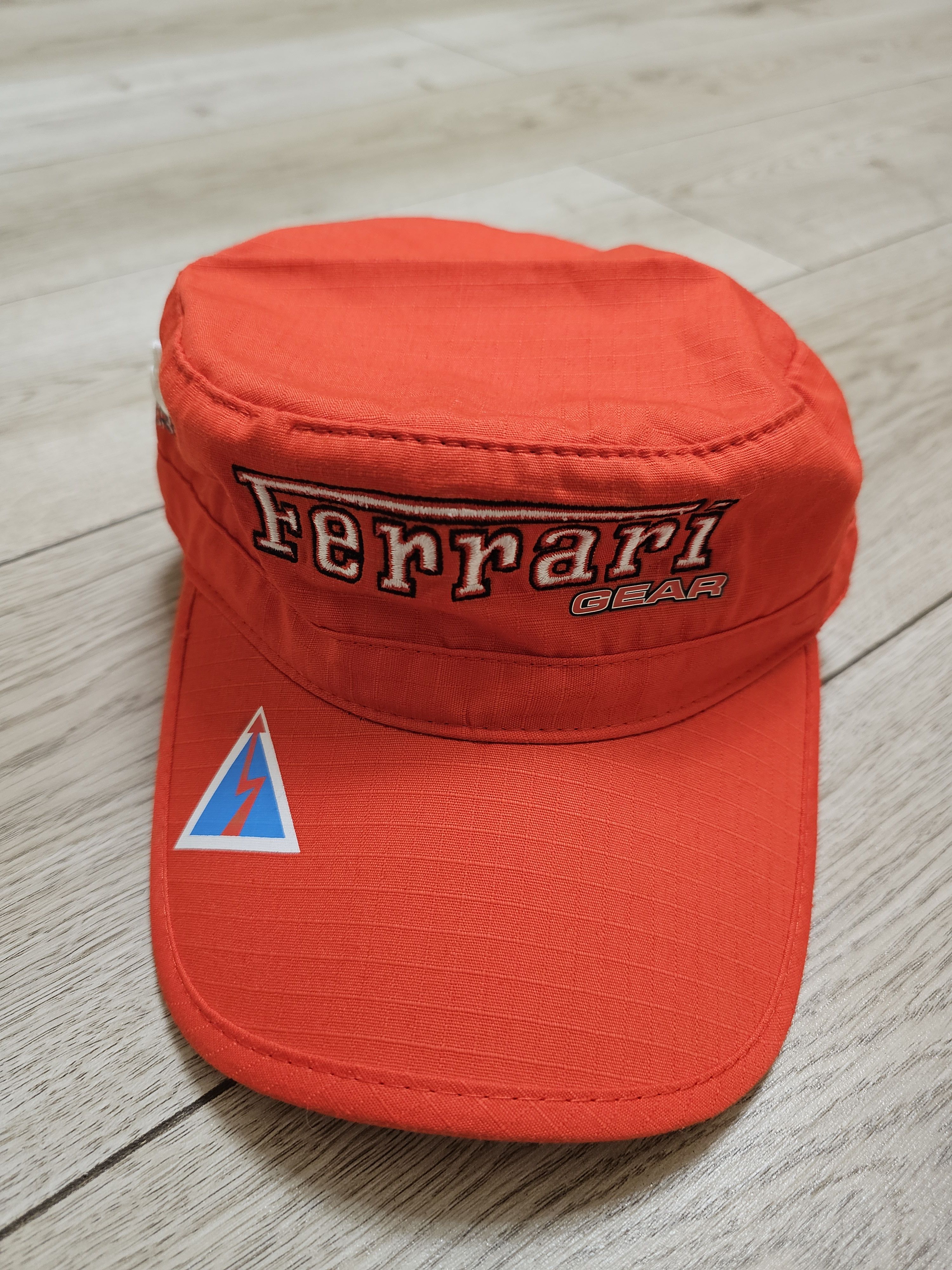 Ferrari × Formula 1 FERRARI CAP RED V8 PWERED BY CAP F1 CAP FORMULA 1 CAP F1 Size ONE SIZE - 1 Thumbnail
