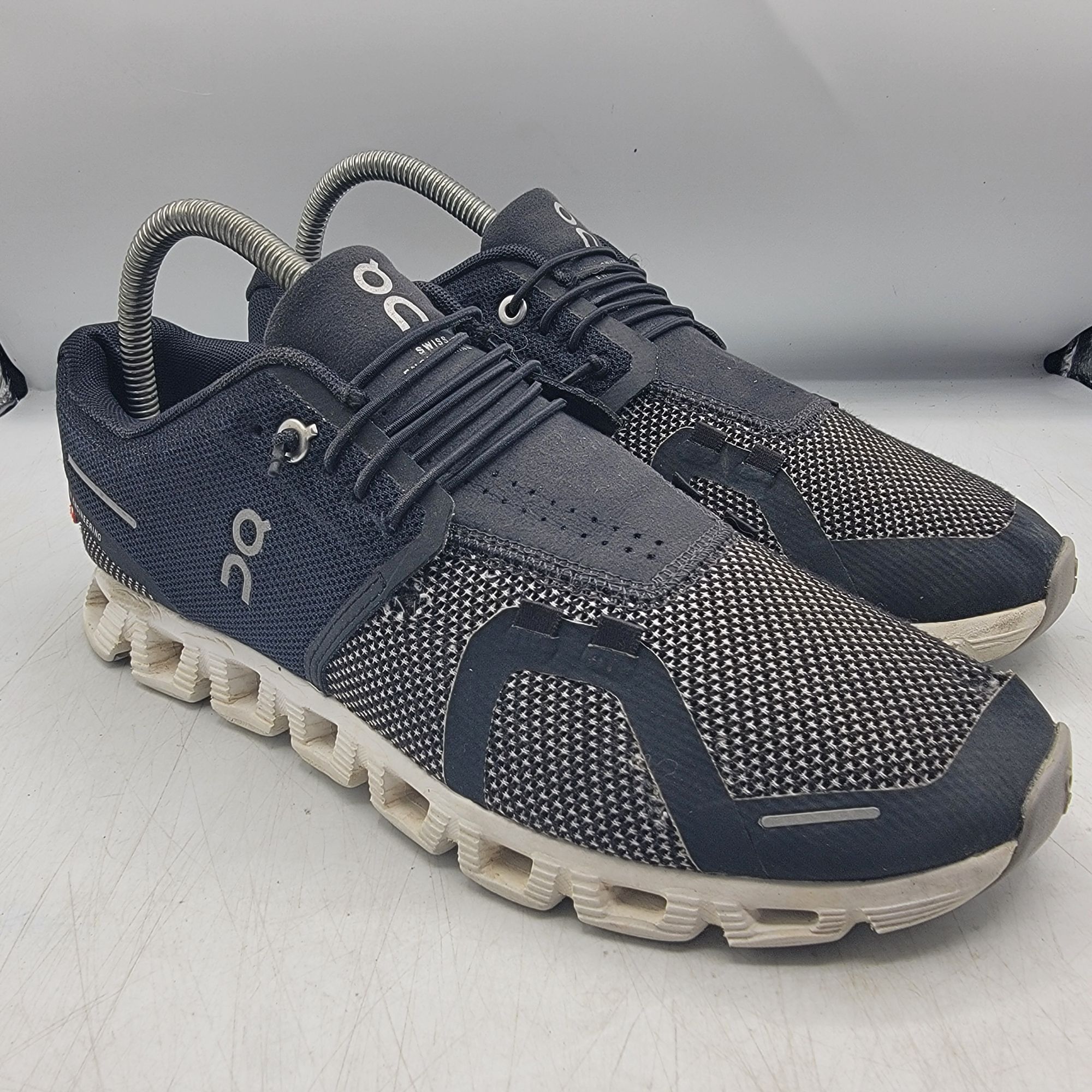 On On Cloud 5 Combo Womens 8 Black Athletic Shoes Running Walki Size US 8 / IT 38 - 1 Thumbnail