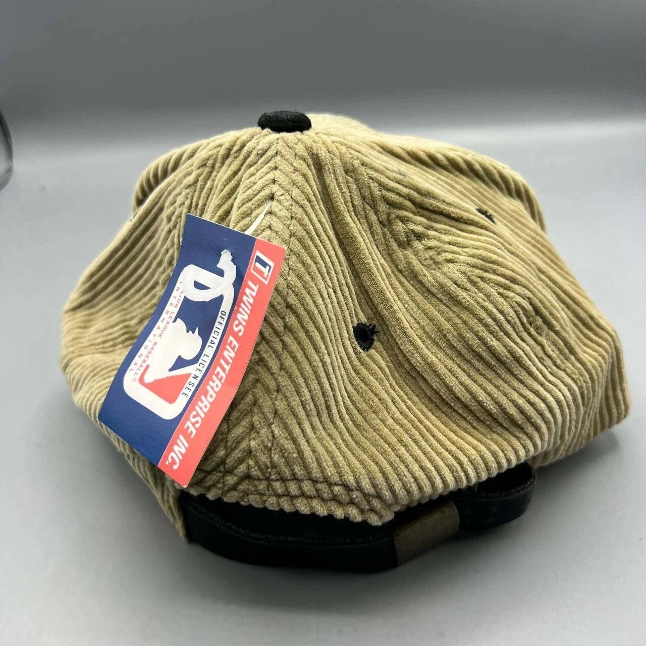 Twins Enterprise Inc. × Vintage Chicago White Sox Hat Men Corduroy Strap Back Cap New Size ONE SIZE - 3 Thumbnail