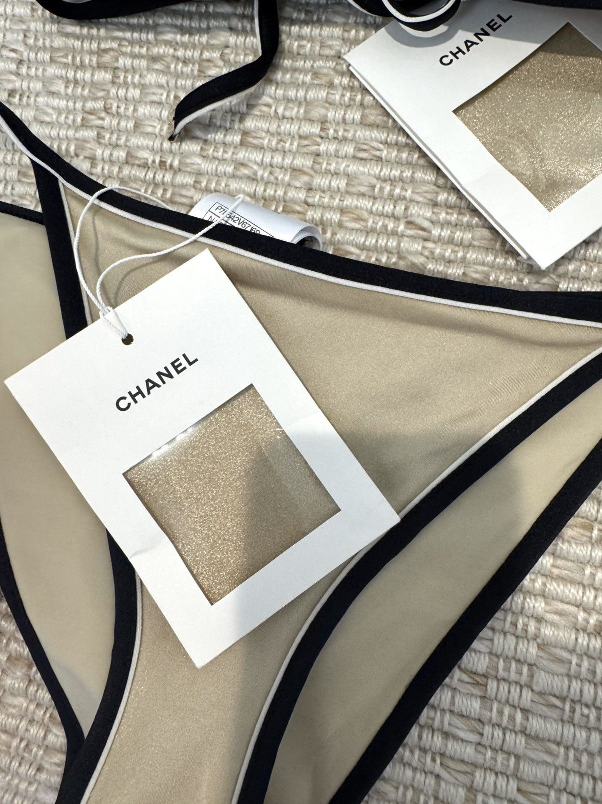 Chanel Chanel 25M swimwear szie 36 Size XS / US 0-2 / IT 36-38 - 2 Thumbnail