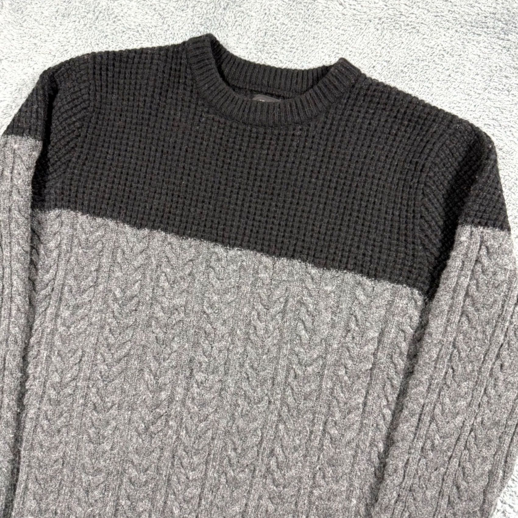 J.Crew J.CREW Merino Wool Colorblock Cable Knit Sweater Fisherman Black Grey L Mens Size US L / EU 52-54 / 3 - 2 Thumbnail