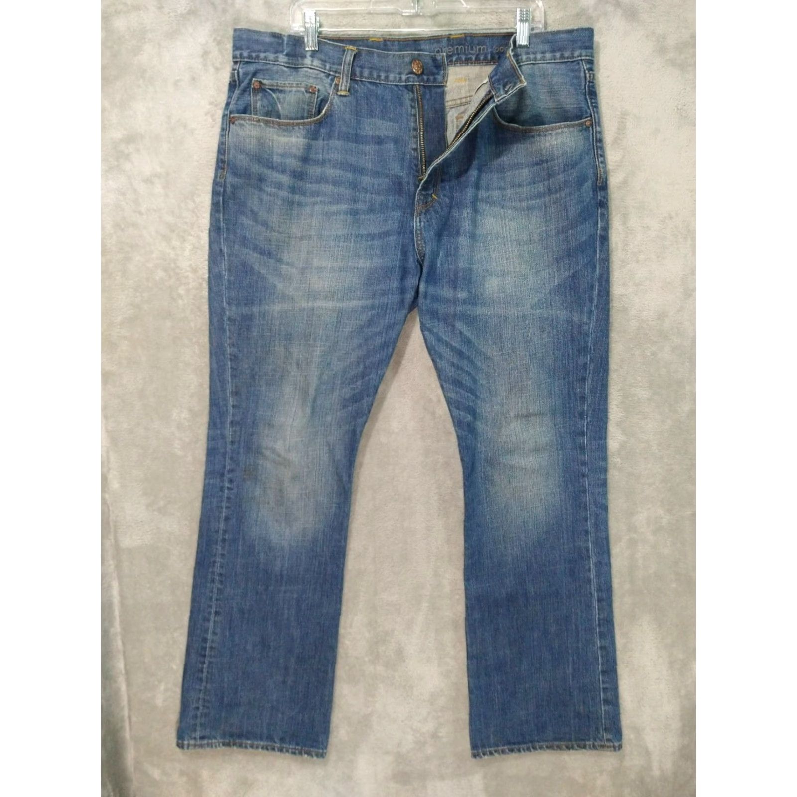 Gap Gap Jeans Mens 38x32 Blue Denim Premium Boot Cut Dark Wash Mid Rise Distressed Jeans Mens Blue Premium Bootcut Denim 90s? Not relevant. Size US 38 / EU 54 - 2 Thumbnail