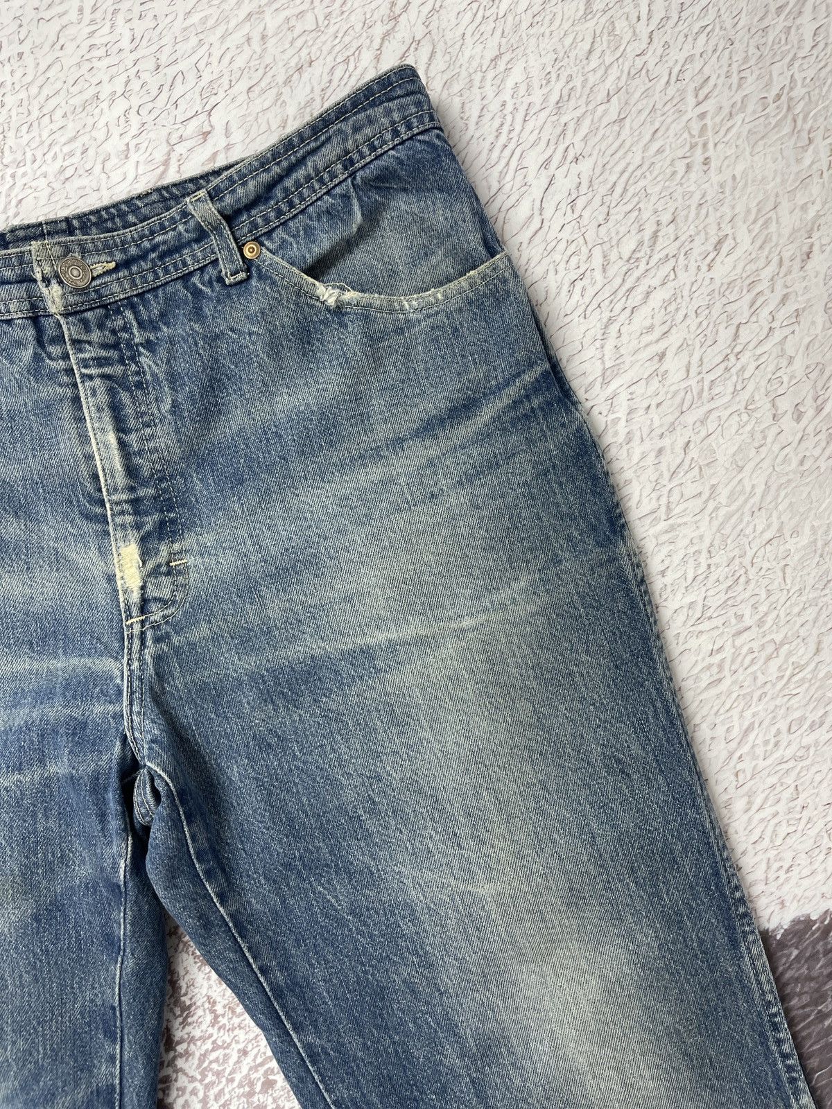 Oscar De La Renta Oscar de la Renta vintage distressed cropped denim jeans Size US 36 / EU 52 - 11 Thumbnail