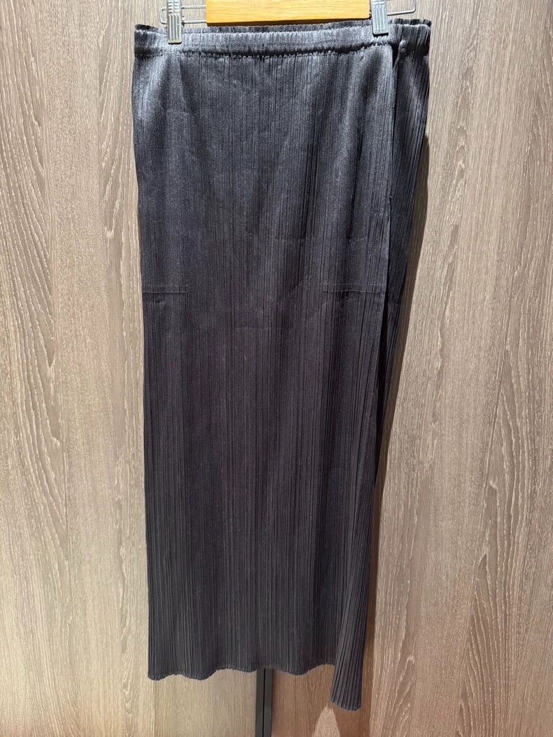 Issey Miyake Issey Miyake size:one size Grey skirt Size 42" / US 20 - 1 Thumbnail