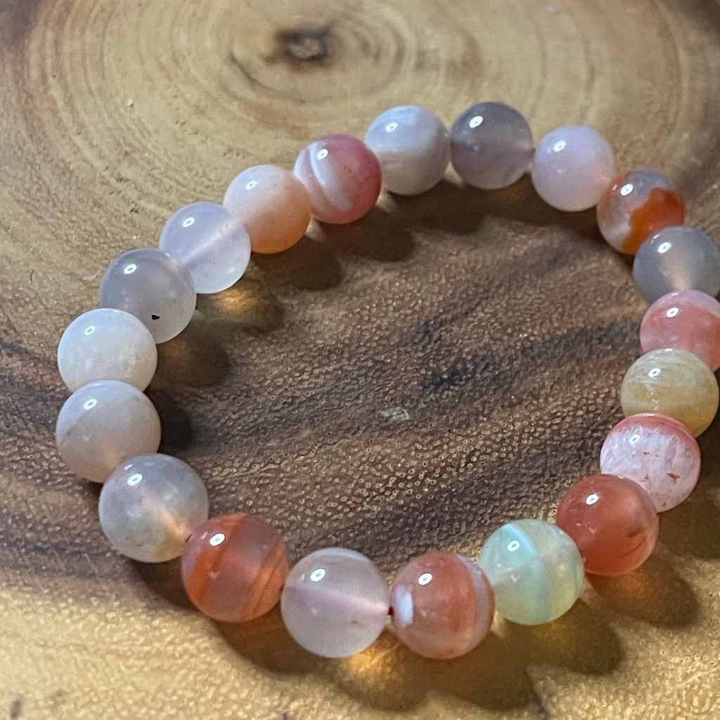 Other Yuan yuan Agate bracelet striped layers light rainbow colors stretch 10mm 7.5” natural crystal Size ONE SIZE - 5 Thumbnail