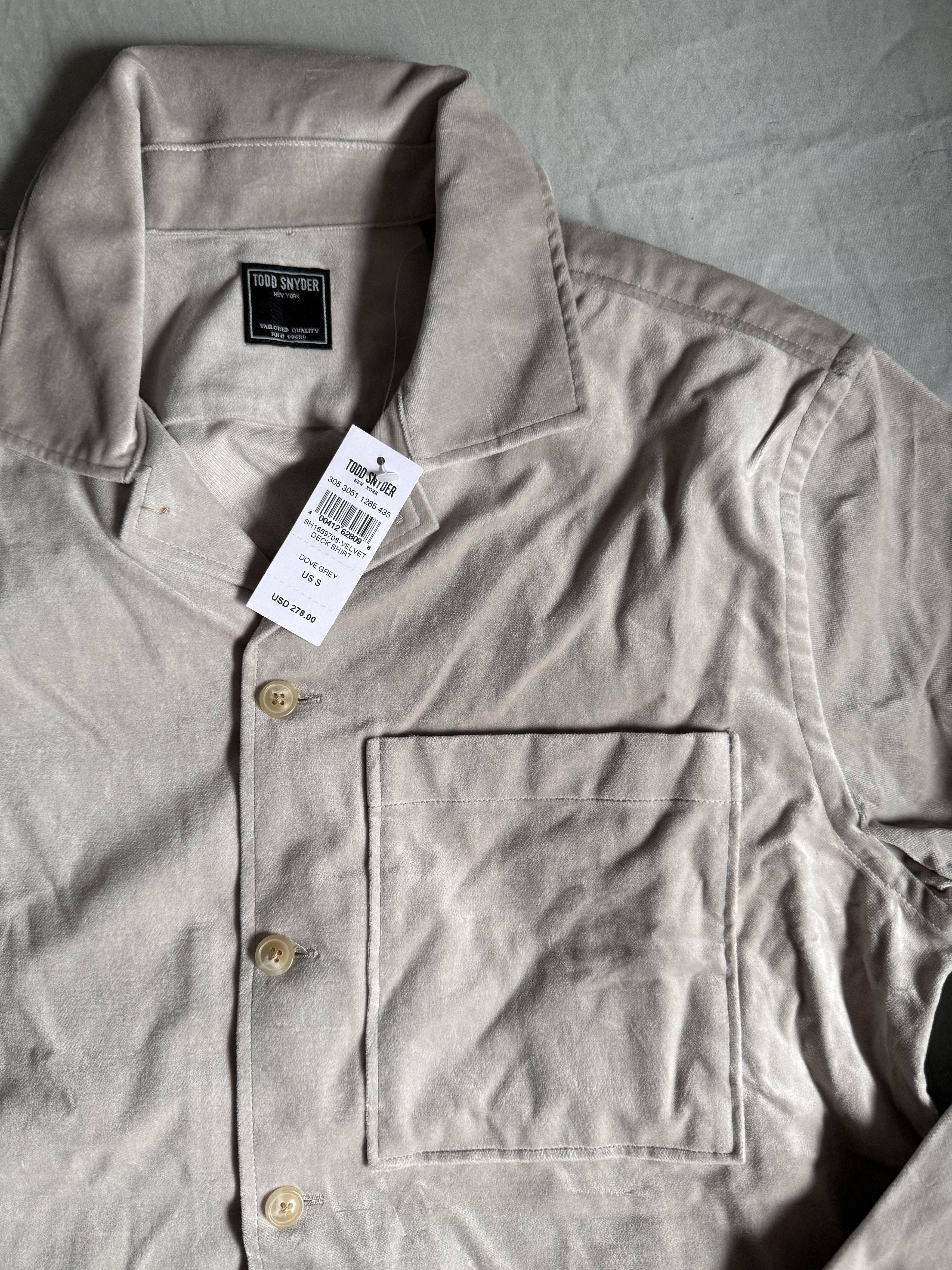 Todd Snyder Todd Snyder Velvet Deck Shirt Small GREY (Relaxed Fit) $278 Size US S / EU 44-46 / 1 - 1 Thumbnail