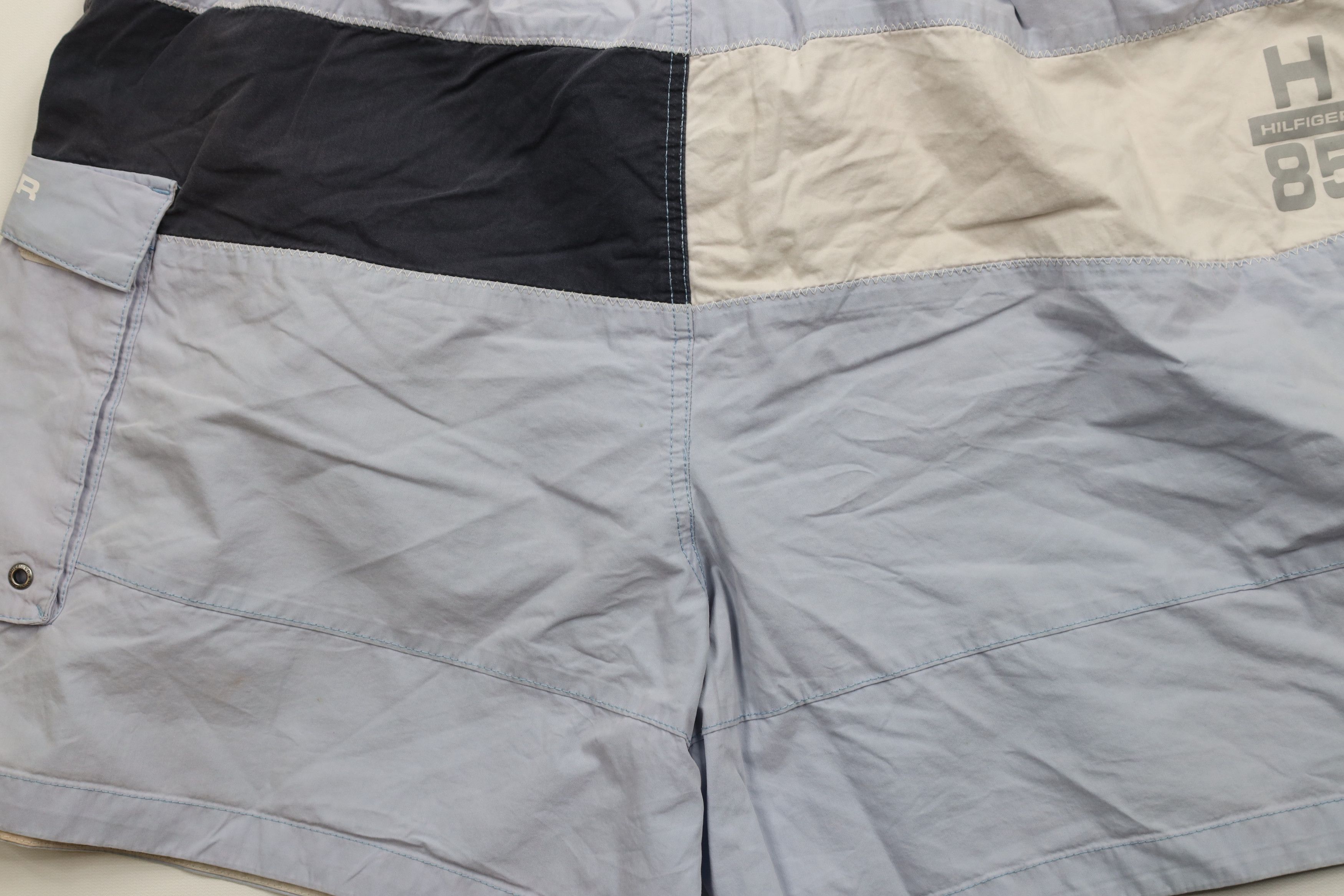 Tommy Hilfiger × Vintage Vintage Tommy Hilfiger Spell Out Lined Shorts Swim Trunks Size US 38 / EU 54 - 12 Thumbnail