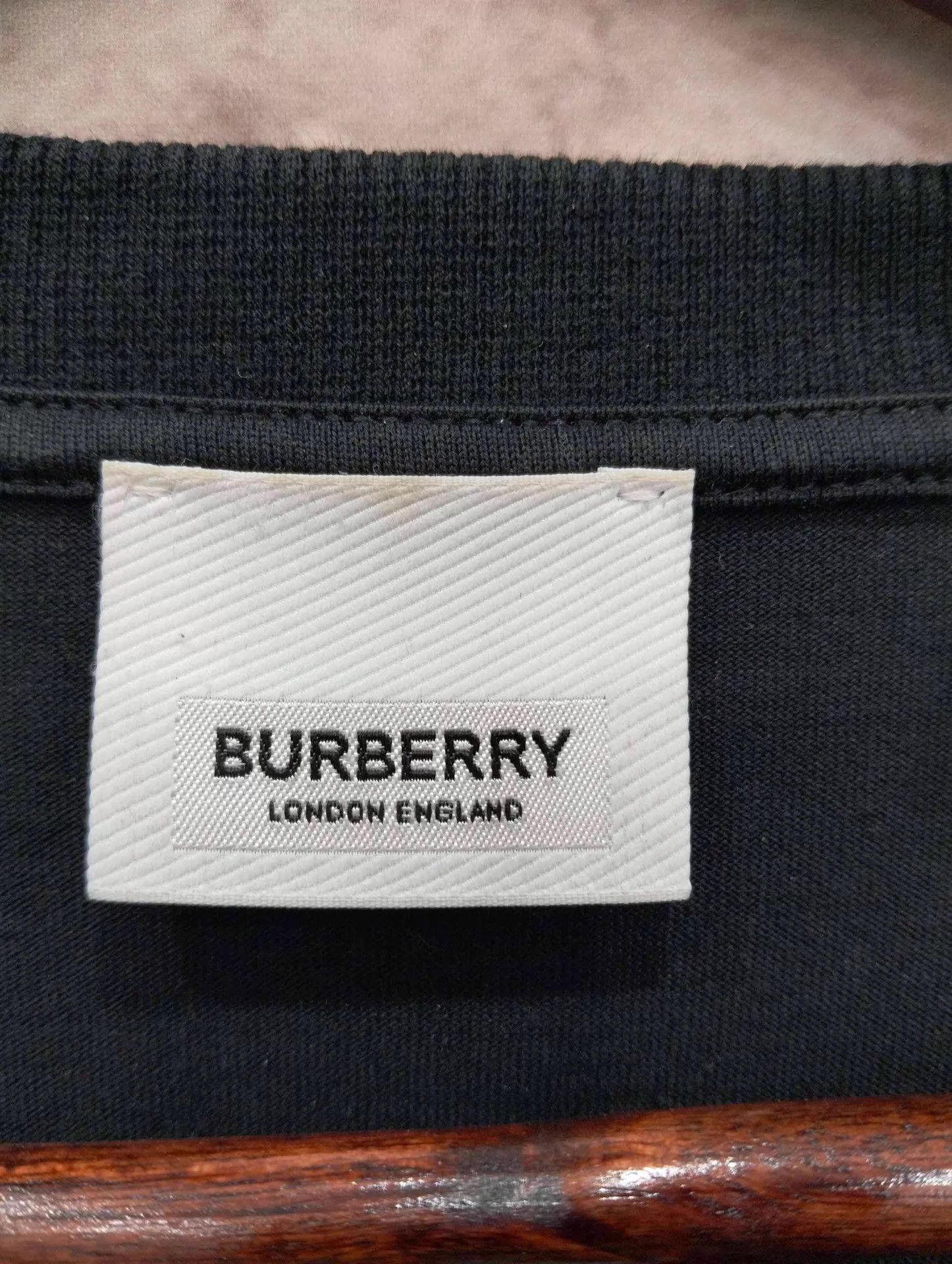 Burberry BURBERRY Check Equestrian Knight Short Sleeve L Size US L / EU 52-54 / 3 - 4 Thumbnail