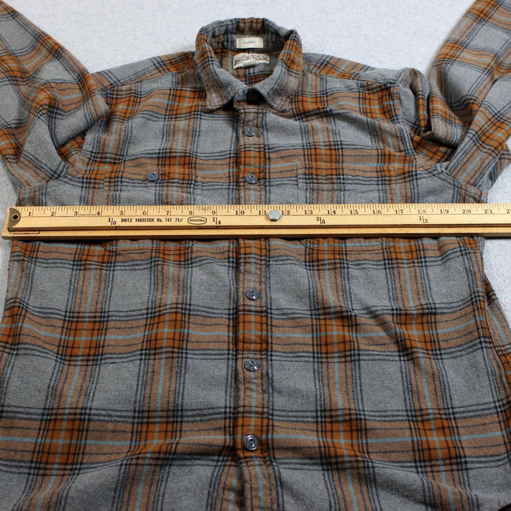 J.Crew J.CREW Shirt Mens M Gray Plaid Flannel Button Shacket Outdoor Casual Classic Fit"} Size US M / EU 48-50 / 2 - 6 Thumbnail
