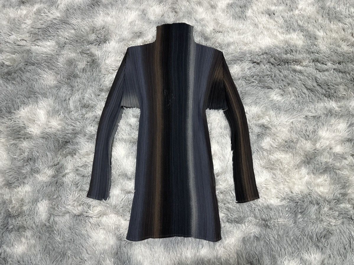 Issey Miyake 🔥1996 Vintage Issey Miyake Gradient Pleated High Neck Ls Size US L / EU 52-54 / 3 - 1 Thumbnail