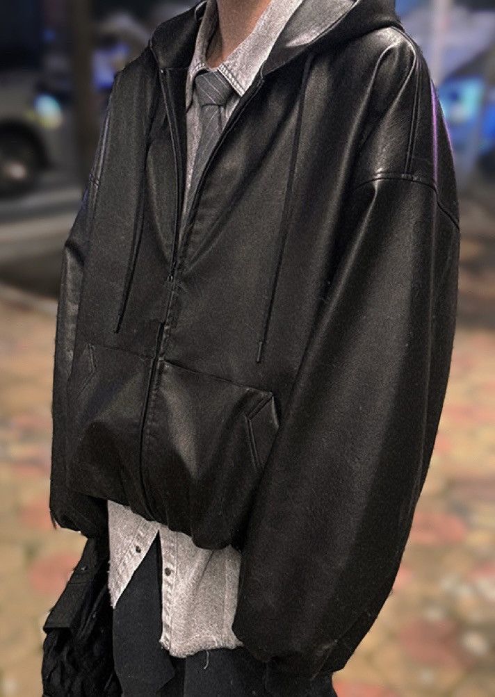 Japanese Brand × Vintage Avant garde oversized chunky pu leather hooded zip jacket Size US XL / EU 56 / 4 - 6 Thumbnail