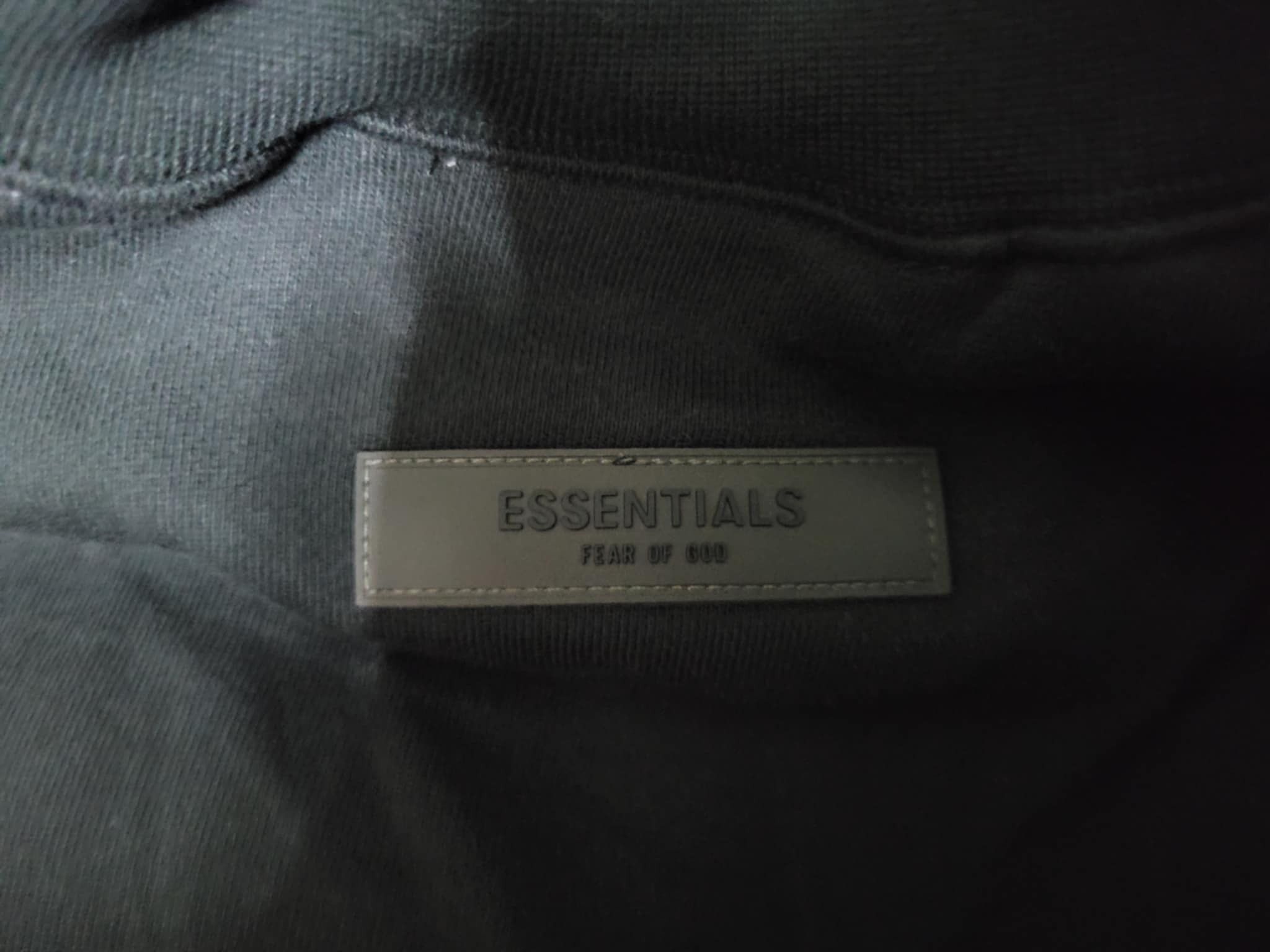 Fear of God sz L Fear of God Essentials Relaxed Crewneck Stretch Limo Size US L / EU 52-54 / 3 - 9 Thumbnail