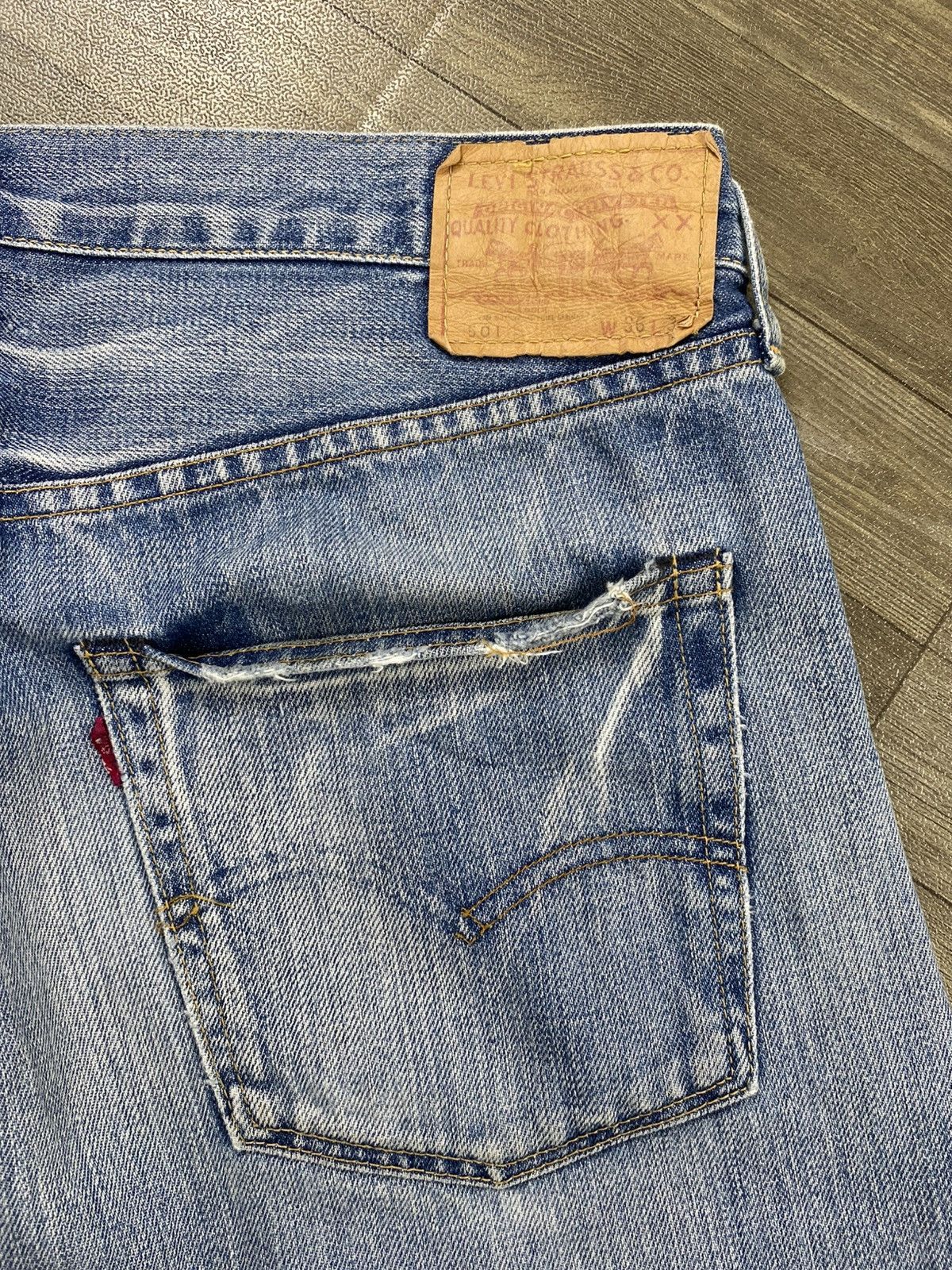 Levi's Vintage Clothing 🇯🇵Vintage Levis 501XX LVC Rindem Selvedge Distressed Jeans Size US 36 / EU 52 - 16 Thumbnail