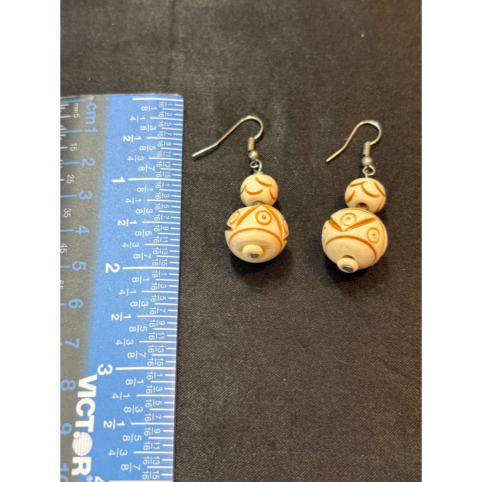 Other Vintage Carved Bone Bead Dangle Earrings 10g 1.5” Size ONE SIZE - 4 Thumbnail