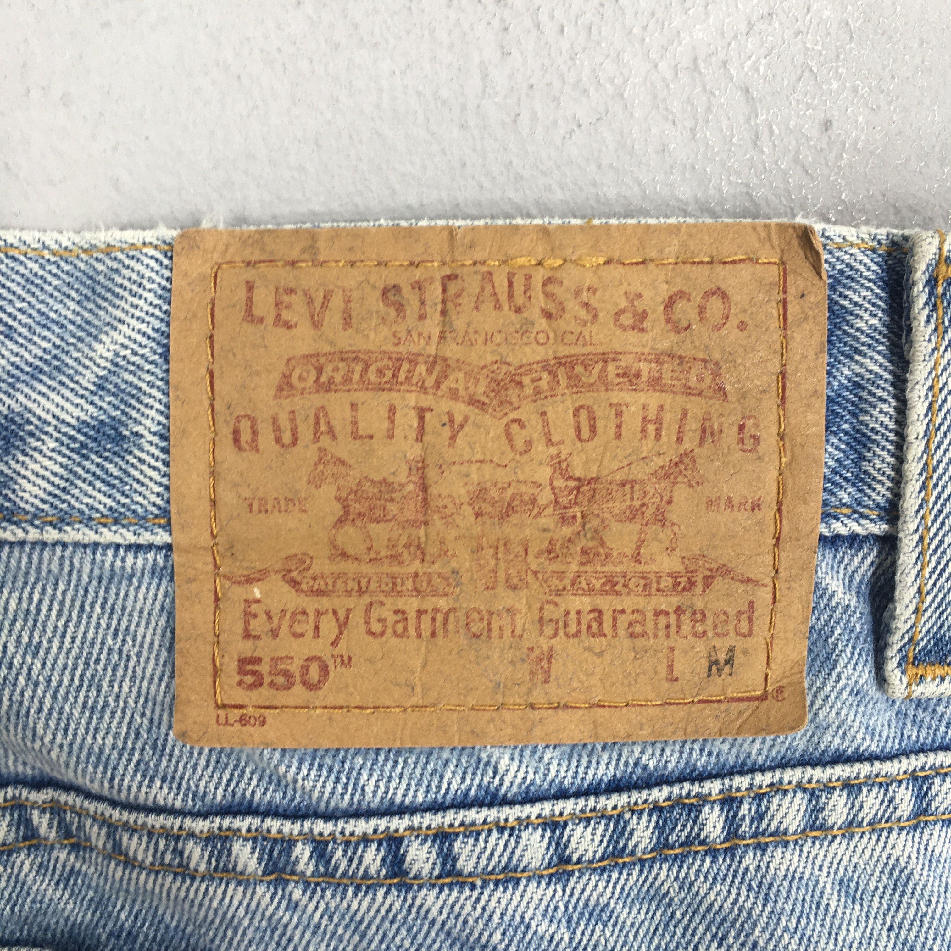 Levi's Size 31x30.5 Vintage Levi's 550 Relaxed Fit Jeans S2057 Size 31" - 12 Thumbnail