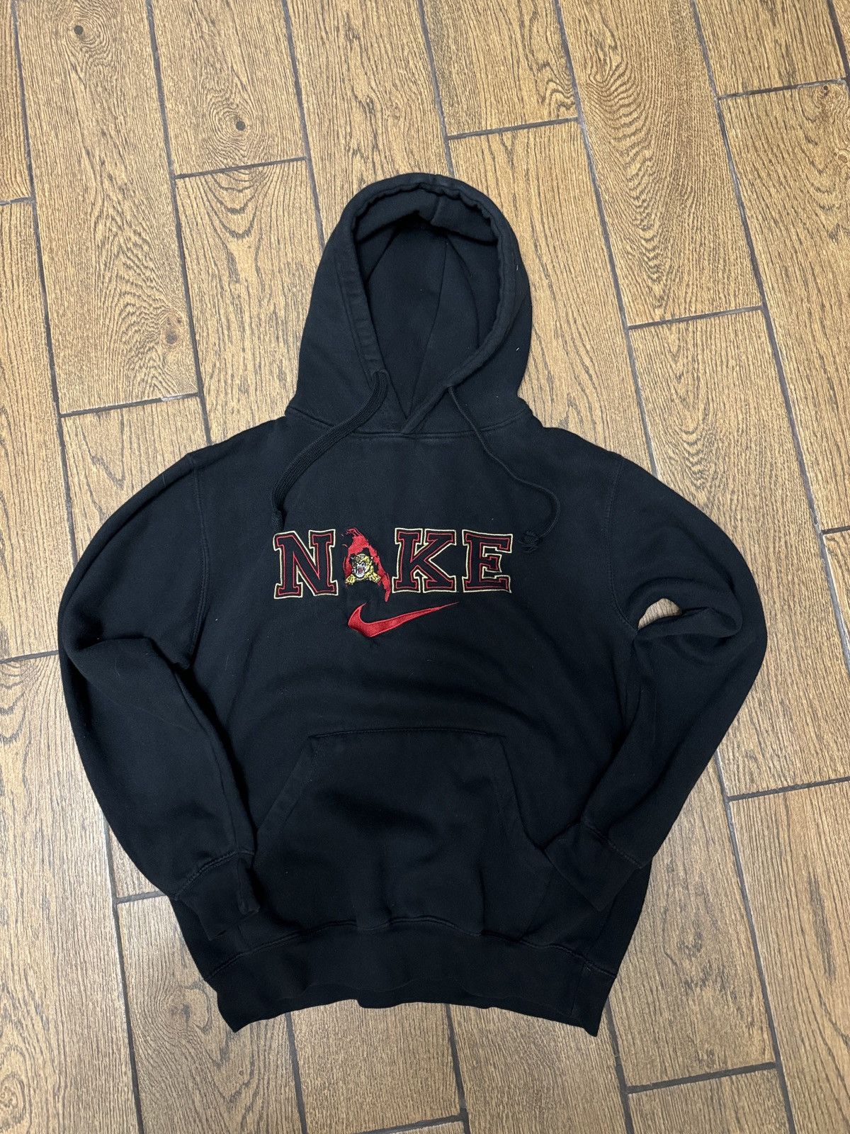 Nike × Vintage Vintage Nike Distressed hoodie Size US S / EU 44-46 / 1 - 1 Thumbnail