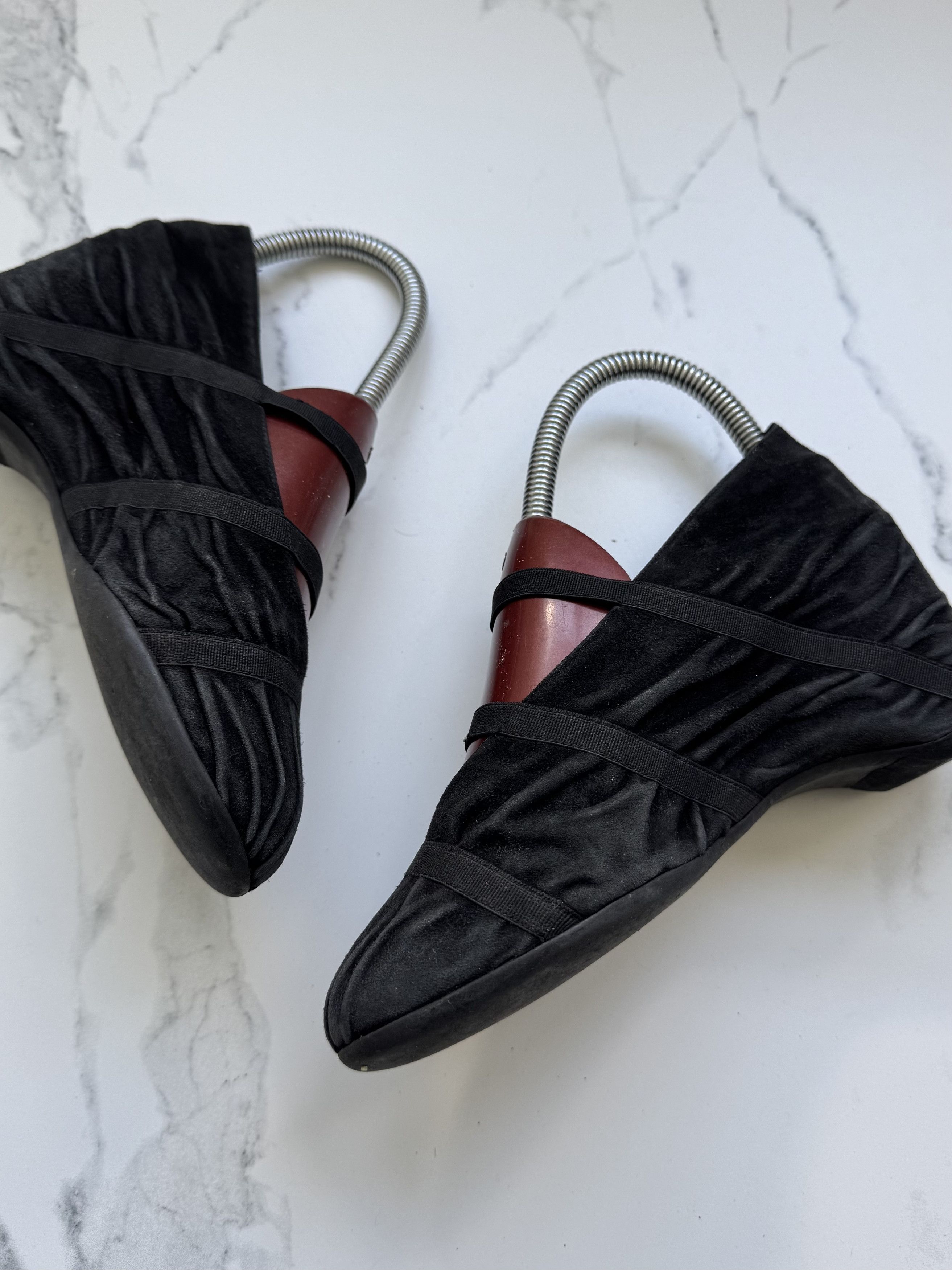 Vintage Vintage Suede Ballet Flats Elastic Strap Pointed Toe Shoes Size US 5 / IT 35 - 4 Thumbnail
