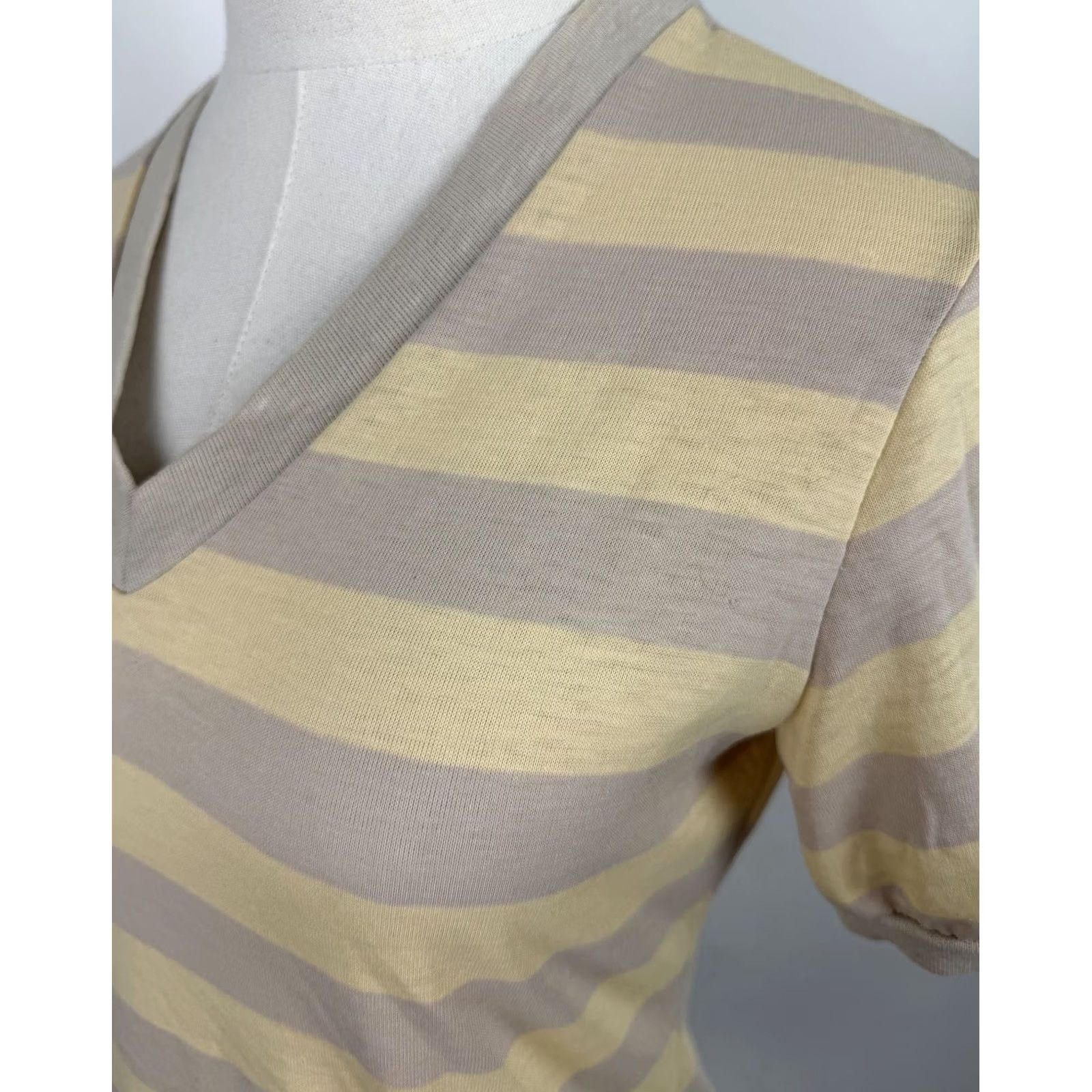 Sears VINTAGE Sears T-Shirt Ringer Womens Small 70s Beige Butter Yellow Striped V-Neck Cotton Blend Knit Size S / US 4 / IT 40 - 6 Thumbnail