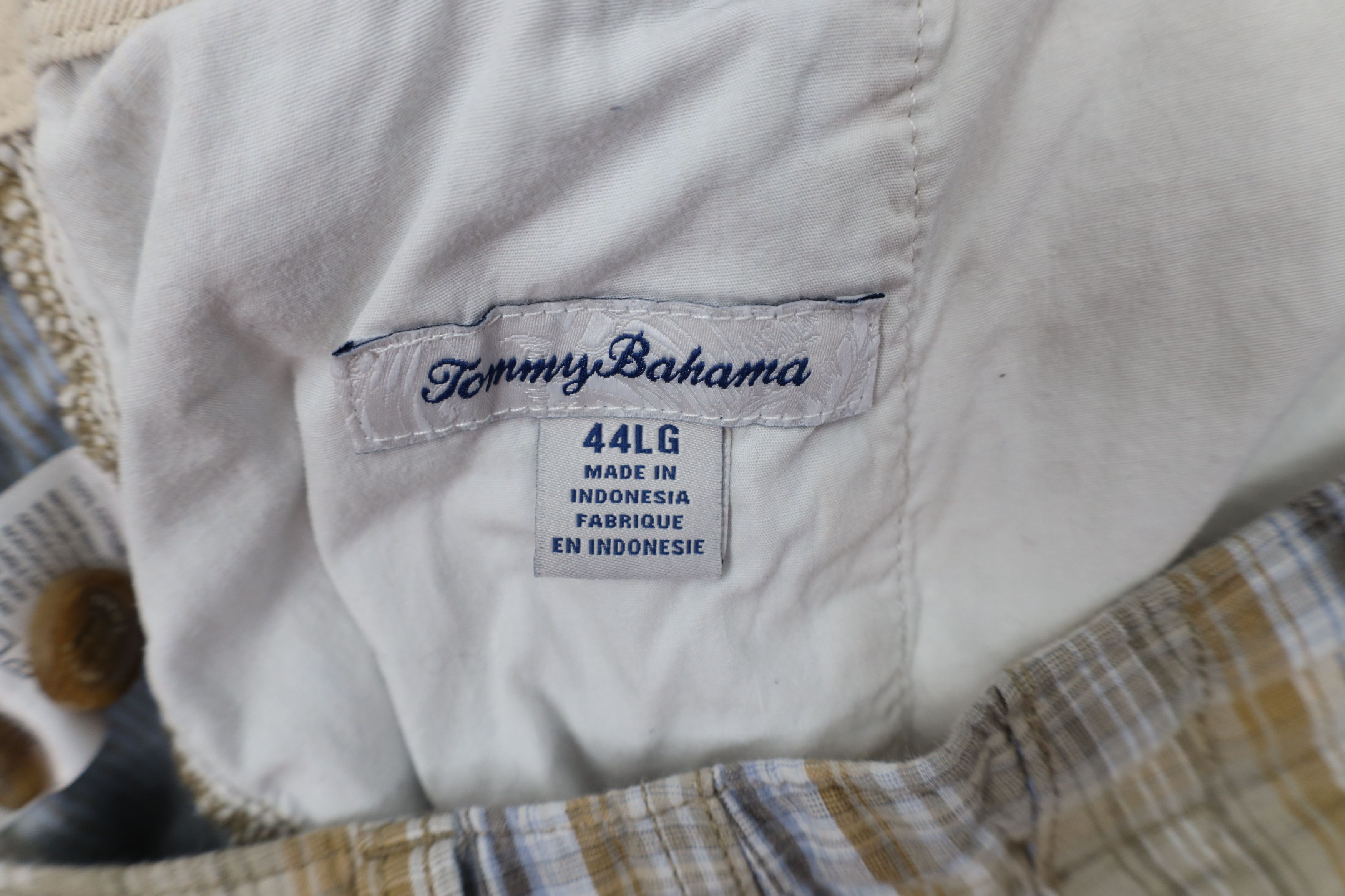 Tommy Bahama Vintage Tommy Bahama Earth Tone Plaid Cargo Shorts Cotton Size US 44 / EU 60 - 7 Thumbnail