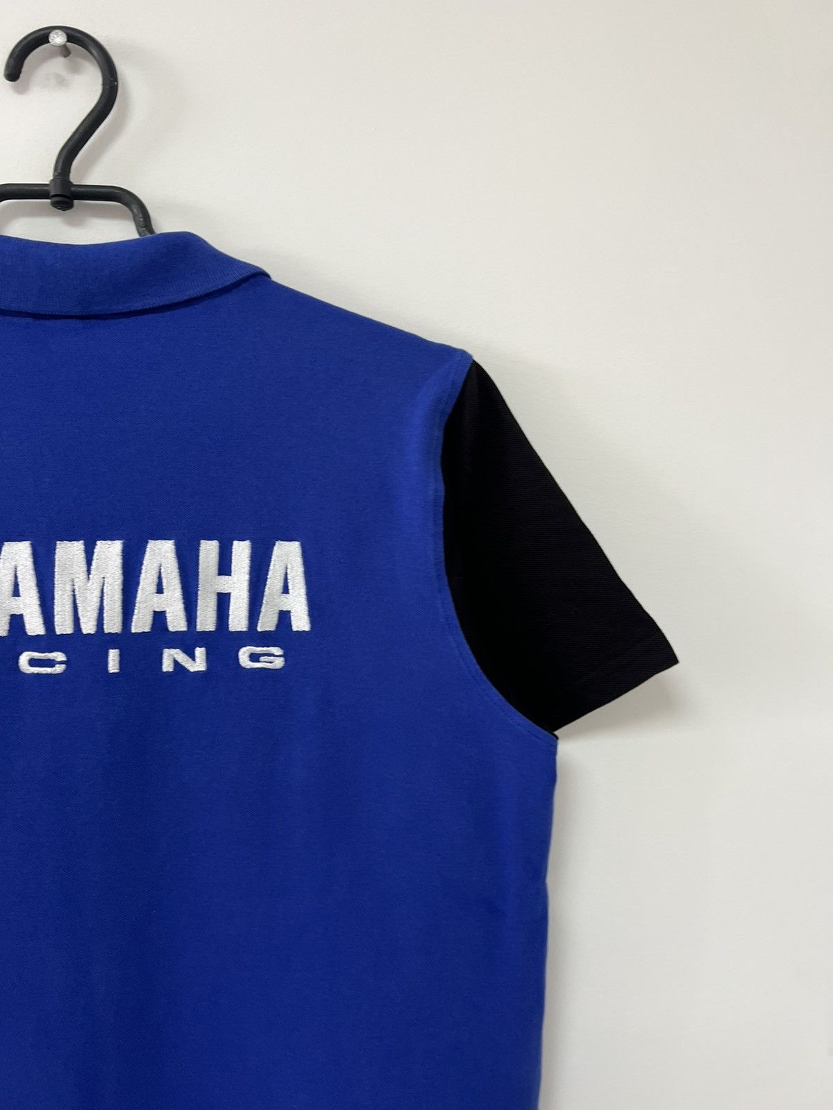 Yamaha Vintage Yamaha Racing Team Polo Motorcycle T shirt Rare sz L Size US L / EU 52-54 / 3 - 17 Thumbnail