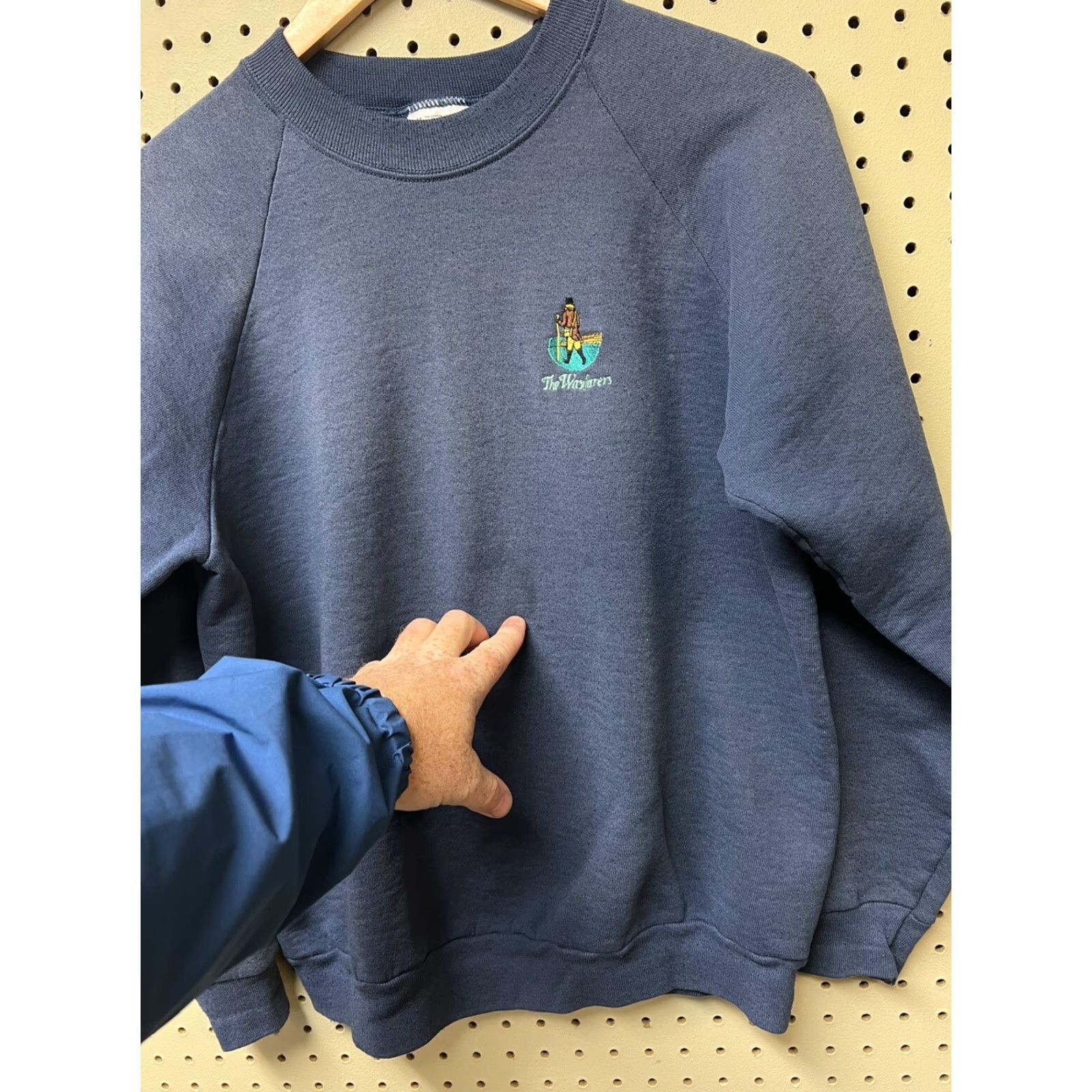 Vintage VINTAGE Screen Stars Wayfarers Sweatshirt Pullover Embroidered Blue M Men Cotton Blend Pullover Embroidered Pullover Blue 90s? Size US M / EU 48-50 / 2 - 3 Thumbnail