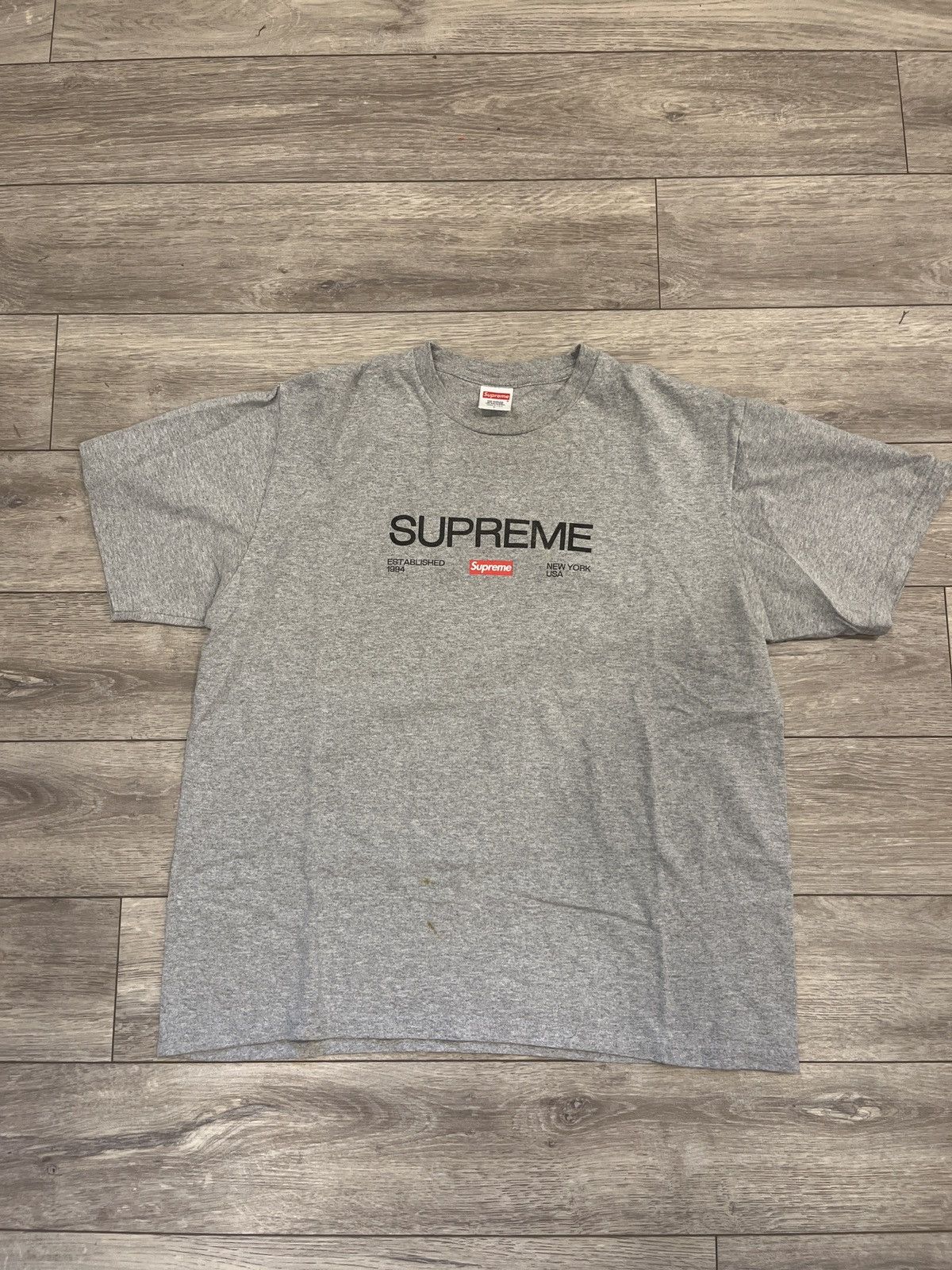 Supreme Supreme Est. 1994 Size US L / EU 52-54 / 3 - 1 Thumbnail