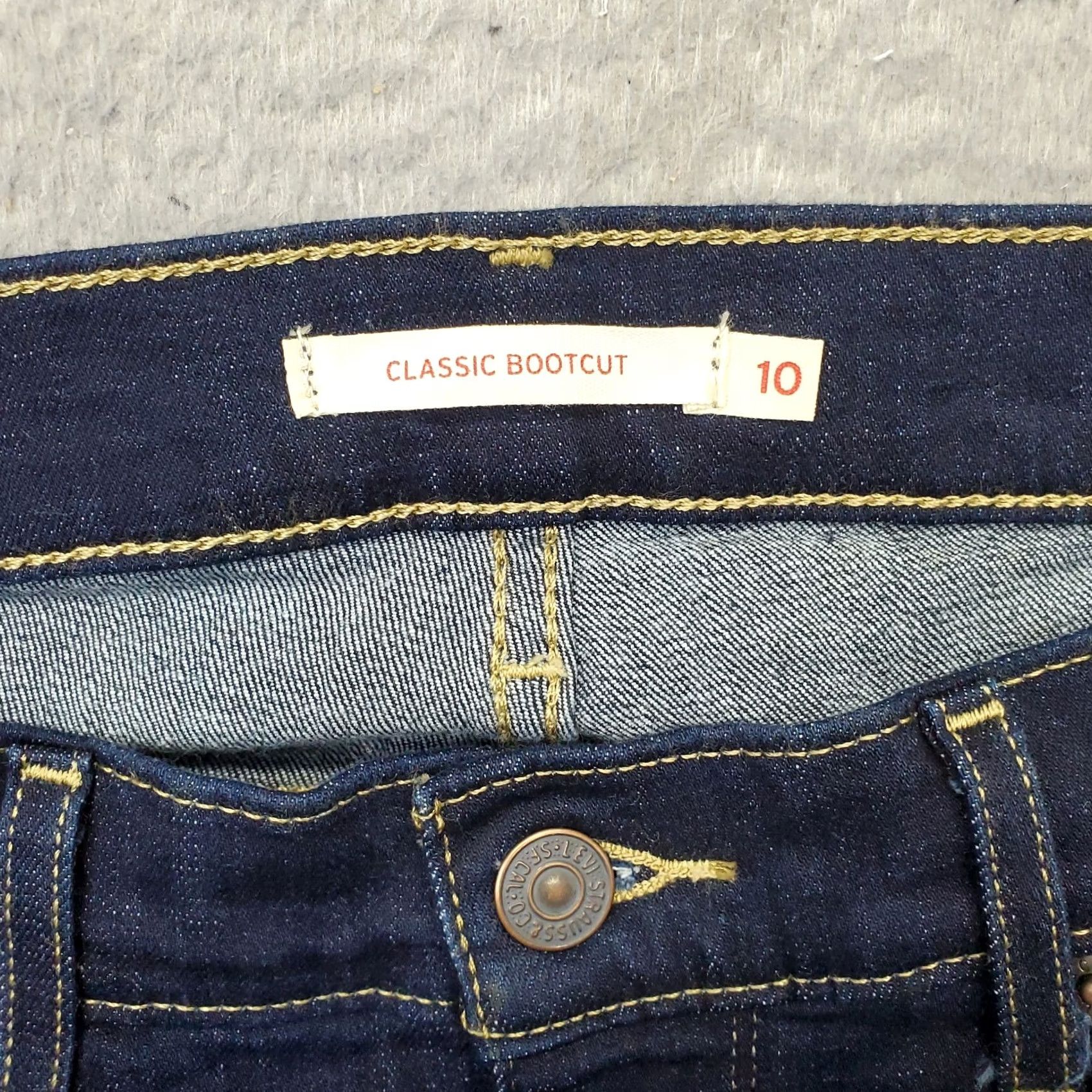 Levi's Levi's Bootcut Jeans Womens 10 Blue Denim Cotton Classic Fit Red Tab Medium Wash Jeans Womens Size 10 Blue Denim Cotton Classic Bootcut Size 32" / US 10 / IT 46 - 7 Thumbnail