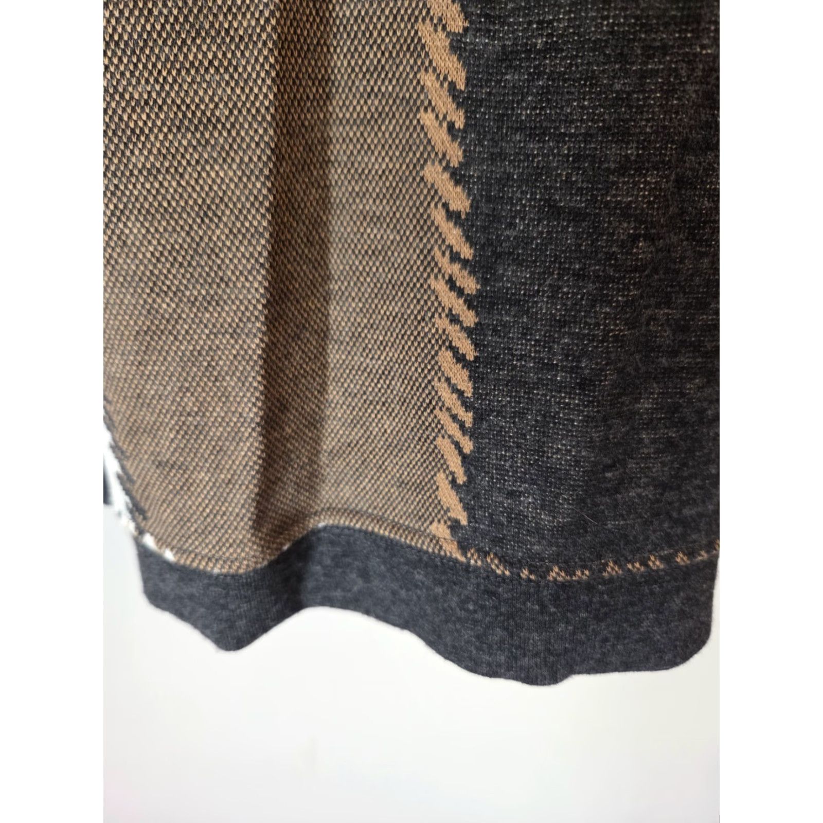 Vintage VINTAGE Cathy Daniels Patchwork Knit Turtleneck Sweater Size S Women Brown White Gray 90s Shoulder Pads Pullover Knit Casual Womens Size S / US 4 / IT 40 - 4 Thumbnail