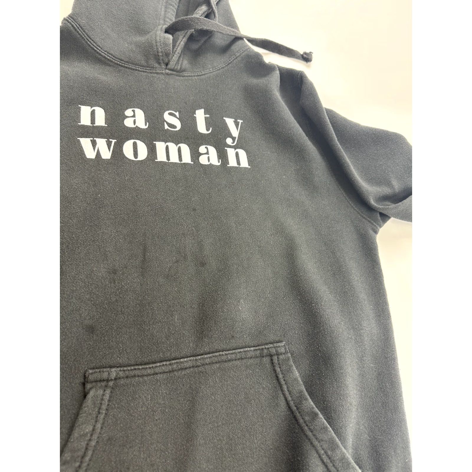 KangaROOS Planned Parenthood Hoodie Sweatshirt Unisex Adults Medium Black Kangaroo Pocket Nasty Woman Activewear Pullover Size M / US 6-8 / IT 42-44 - 4 Thumbnail