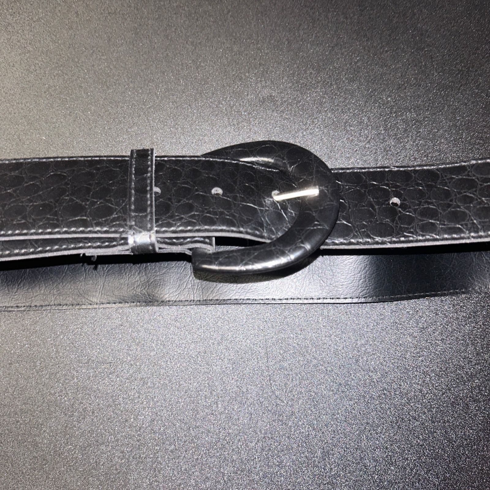 Other Black textured Faux Leather Silver-Tone Hardware Belt 10 Size ONE SIZE - 2 Thumbnail