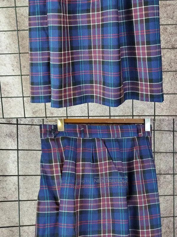Burberry Burberry Women's Wool Plaid Pants in Deep Blue. Size 23" - 5 Thumbnail