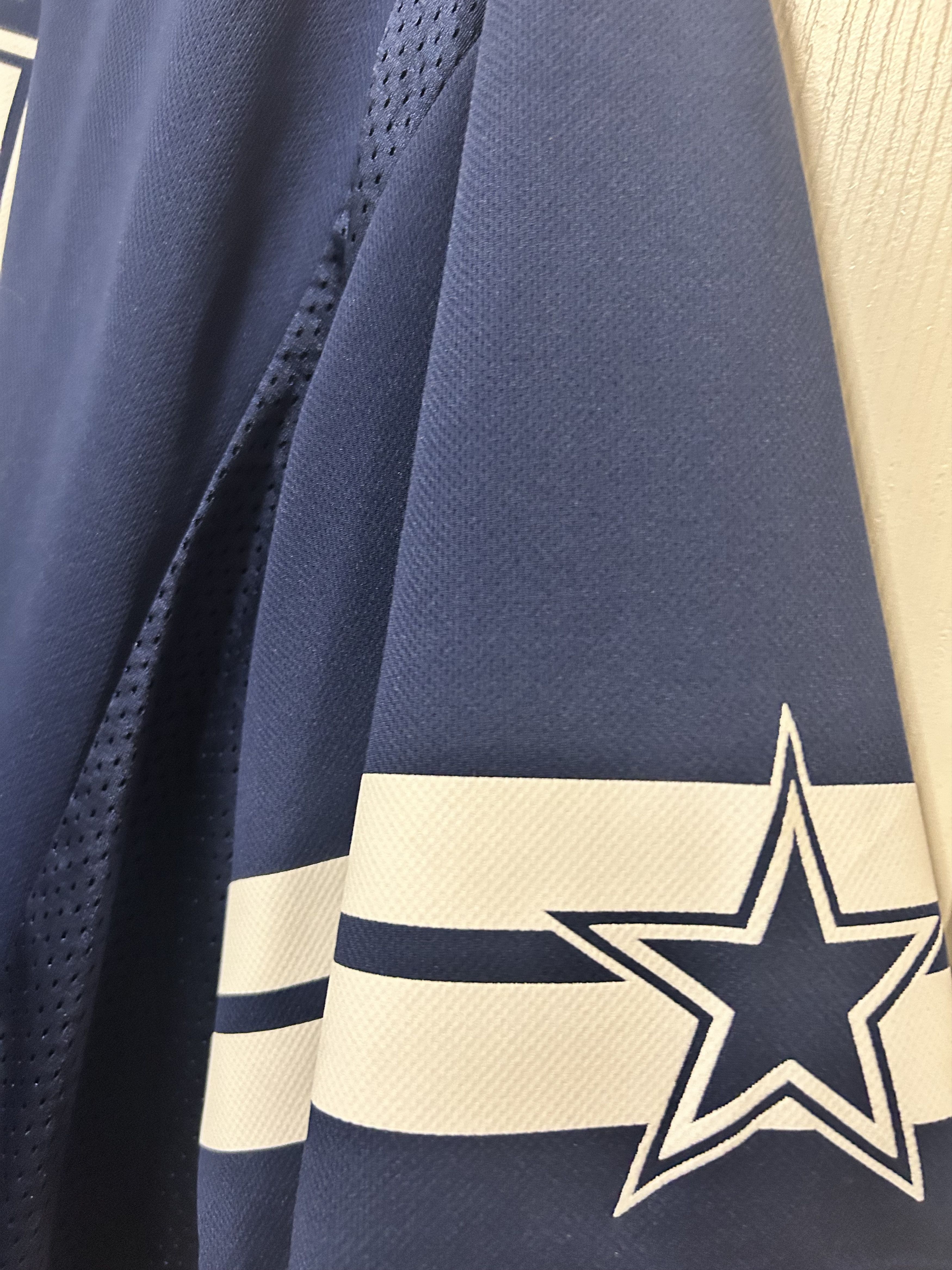 NFL NWOT #4 Dak Prescott Jersey Mens XL Dallas Cowboys Authentic Size US XL / EU 56 / 4 - 6 Thumbnail
