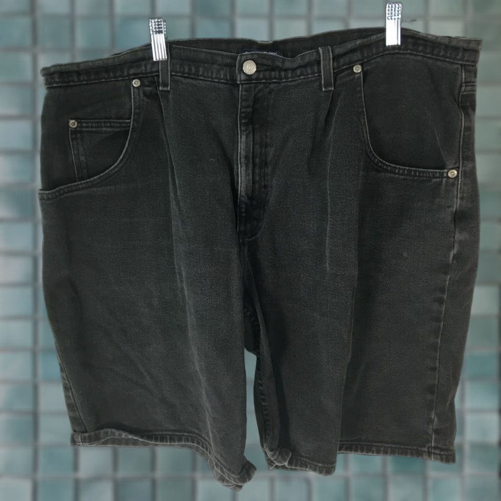 Cherokee Cherokee Mens Jeans Shorts Black Size 42 Regular Fit Denim 9in Inseam Casual Belt Loops 5-Pocket US Mexico Size US 42 / EU 58 - 1 Thumbnail