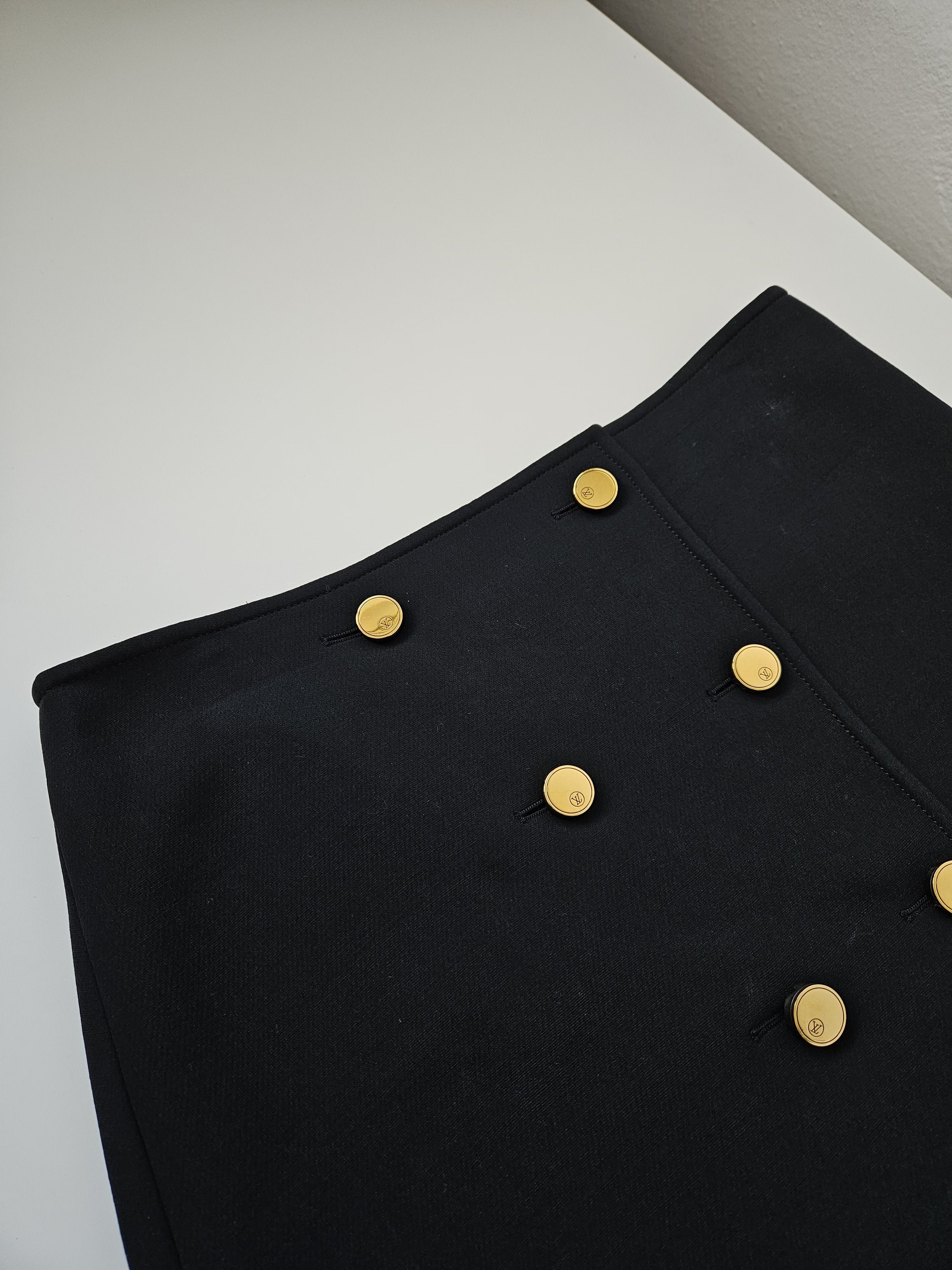 Louis Vuitton Louis Vuitton buttoned wool and silk mini skirt Size 26" / US 2 / IT 38 - 3 Thumbnail