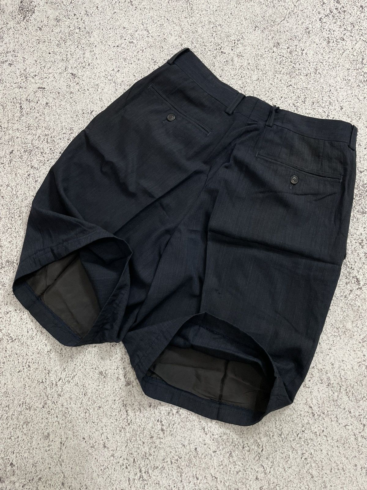 Issey Miyake 80s Issey Miyake Black Tailored Shorts Size US 32 / EU 48 - 8 Thumbnail